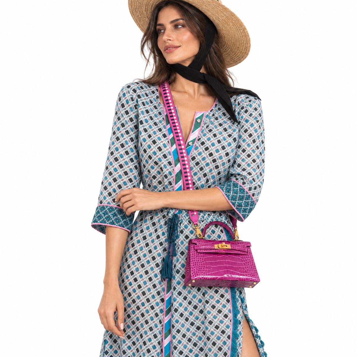 Hermès Kelly 20 Sellier Rose Scheherazade Alligator Gold Hardware — human model studio view 4