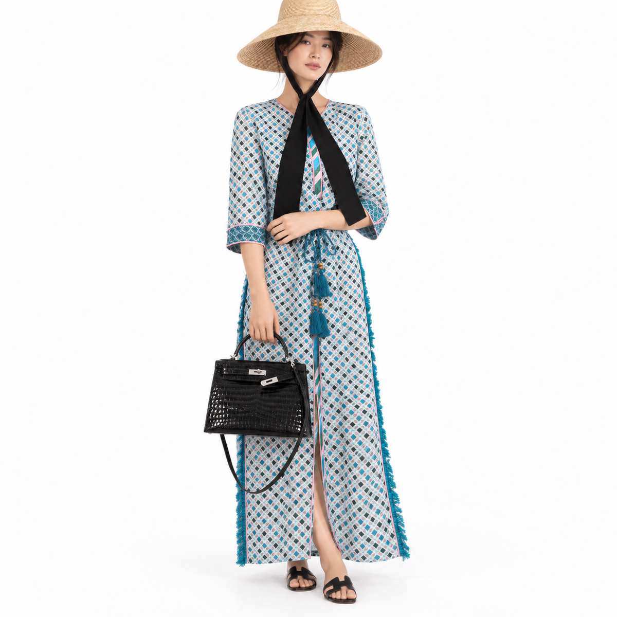 Hermès Kelly 28 Sellier Black Shiny Niloticus Crocodile Palladium Hardware — human model studio view 3