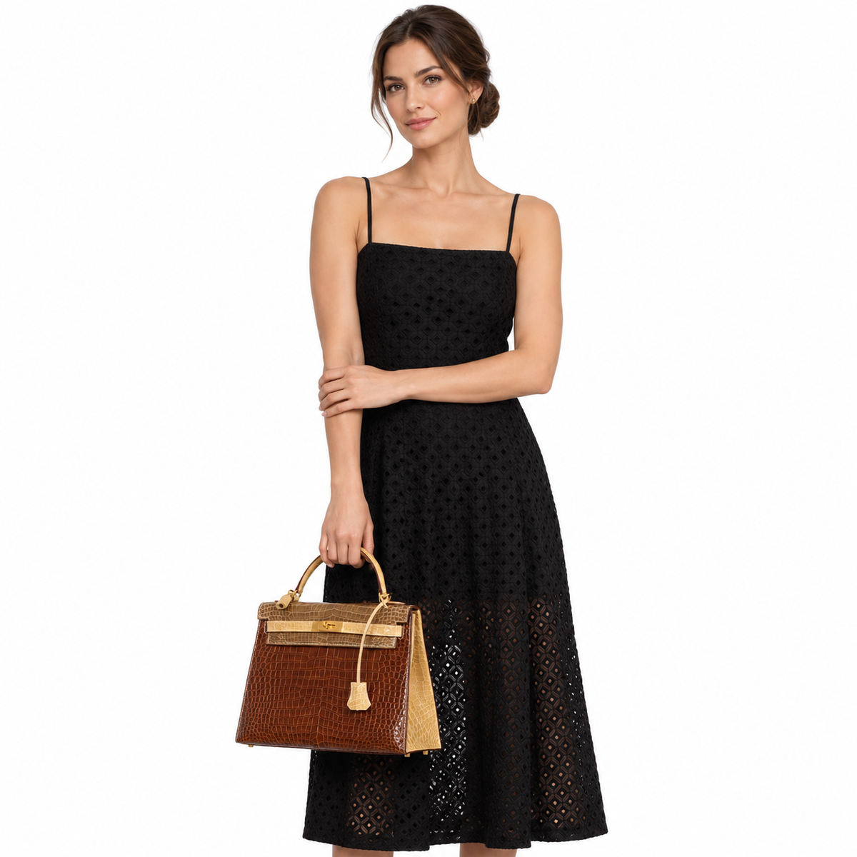 Hermès Kelly 32 Sellier Miel, Ficelle & Poussiere Porosus Crocodile Gold Hardware - 2007 Special Order shown on a model