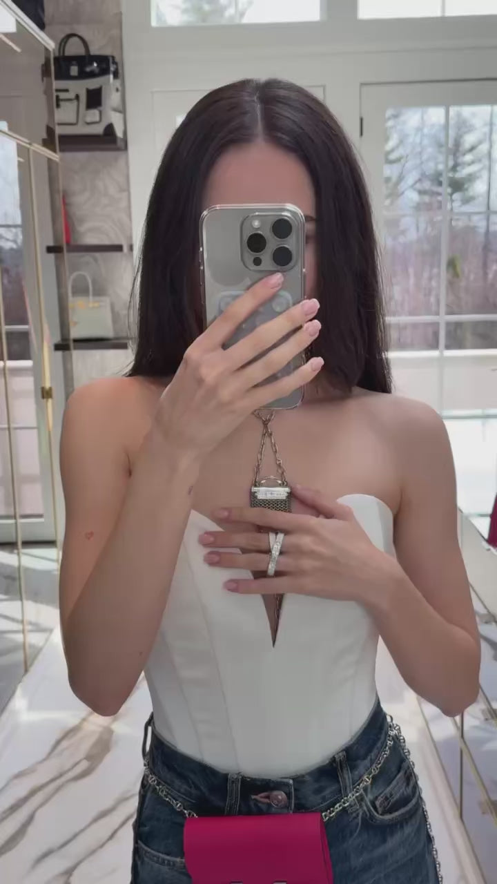 Hermès Kelly Gavroche Double Ring in 18K white gold and diamonds, video
