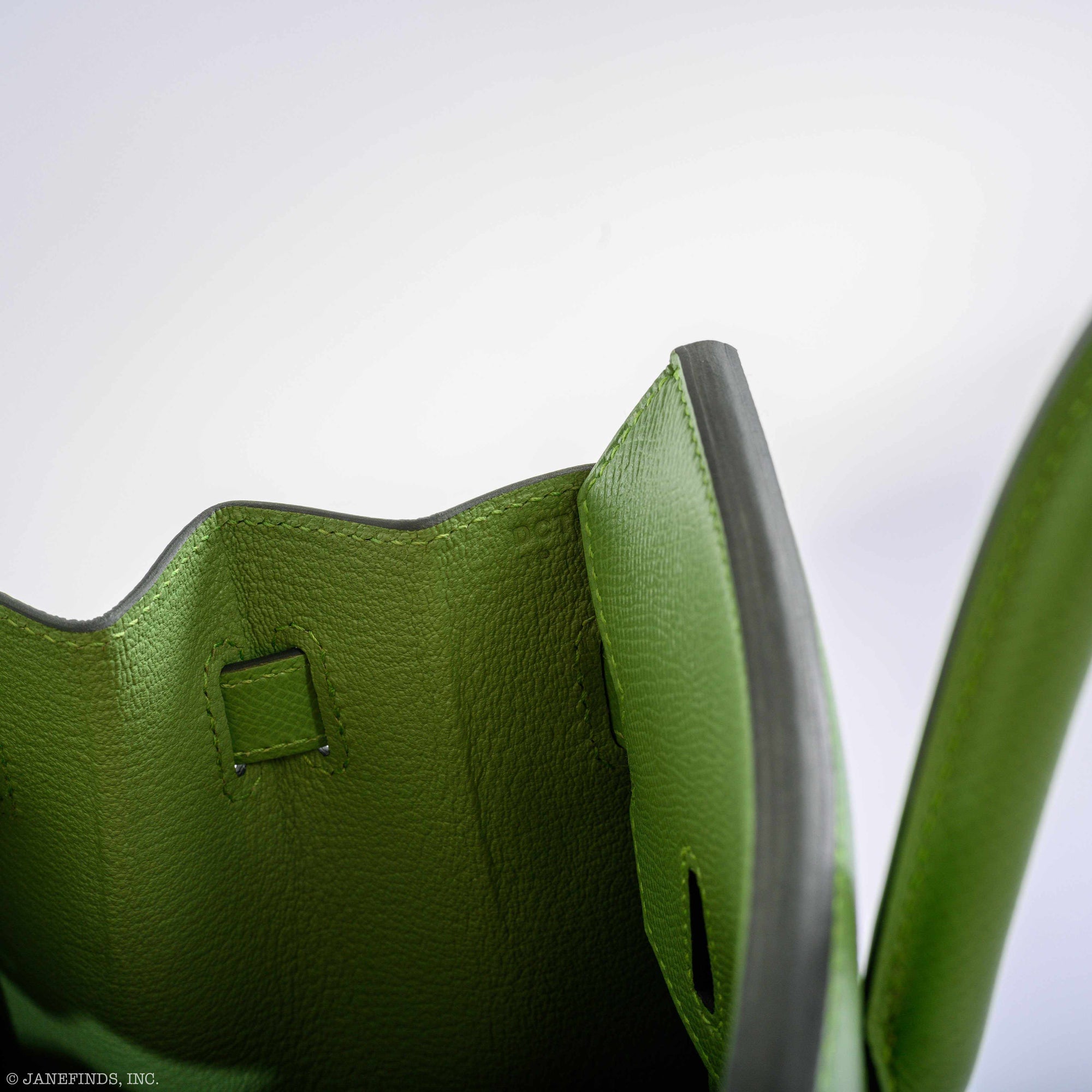 Hermès Birkin 30 Sellier Vert Criquet Madame Grain Gold Hardware