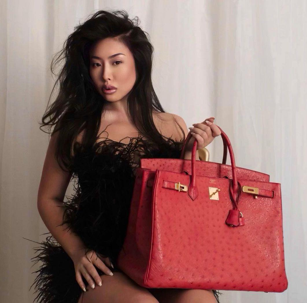 Hermès Birkin 40 Rouge Vif Ostrich with Gold Hardware