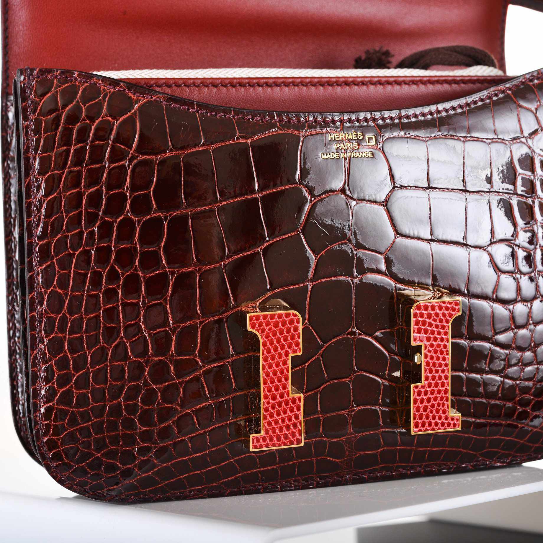 Hermès Constance 18 Bourgogne Shiny Alligator & Pink Lizard Gold Hardware