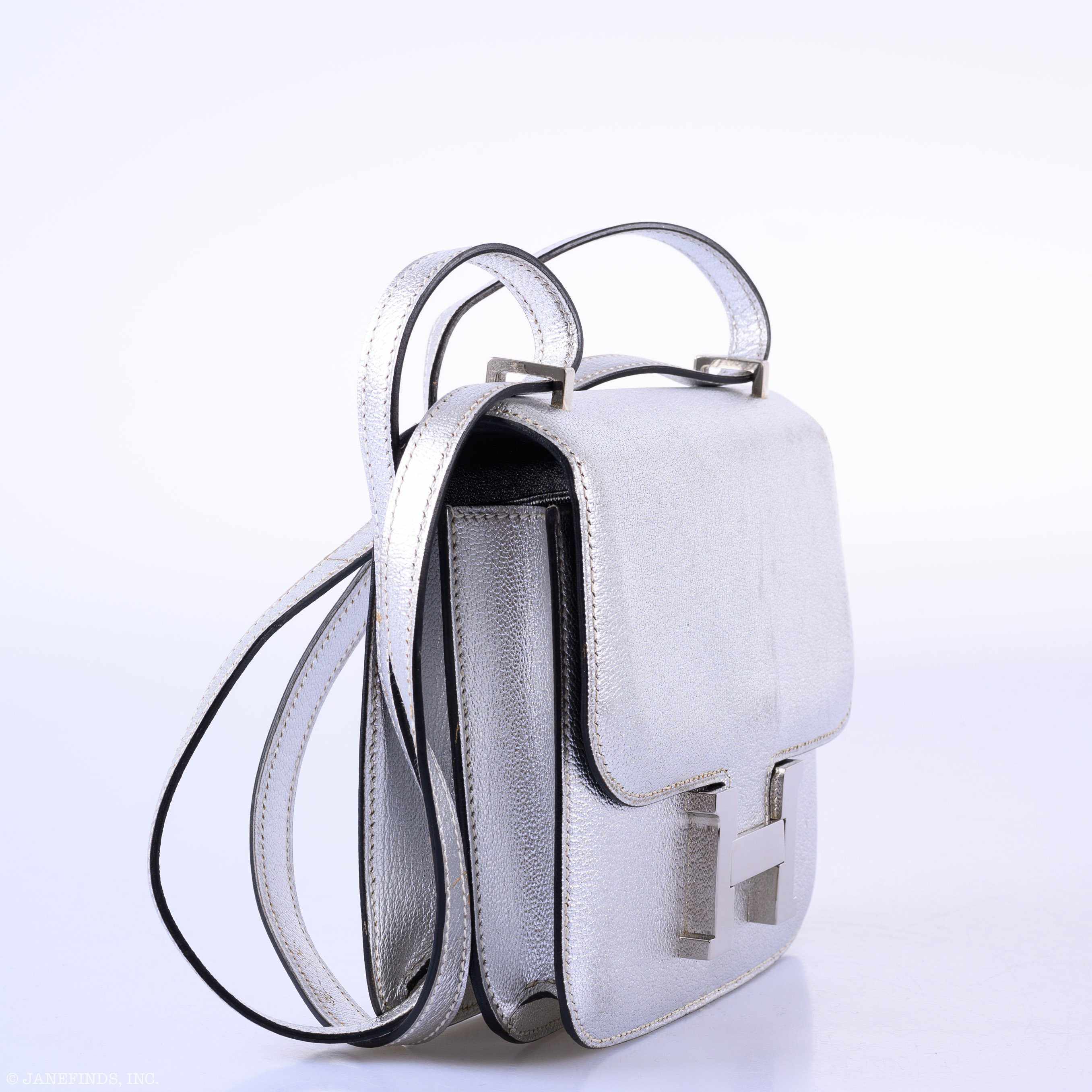 Hermès Constance 18 Silver Metallic Chevre Palladium Hardware