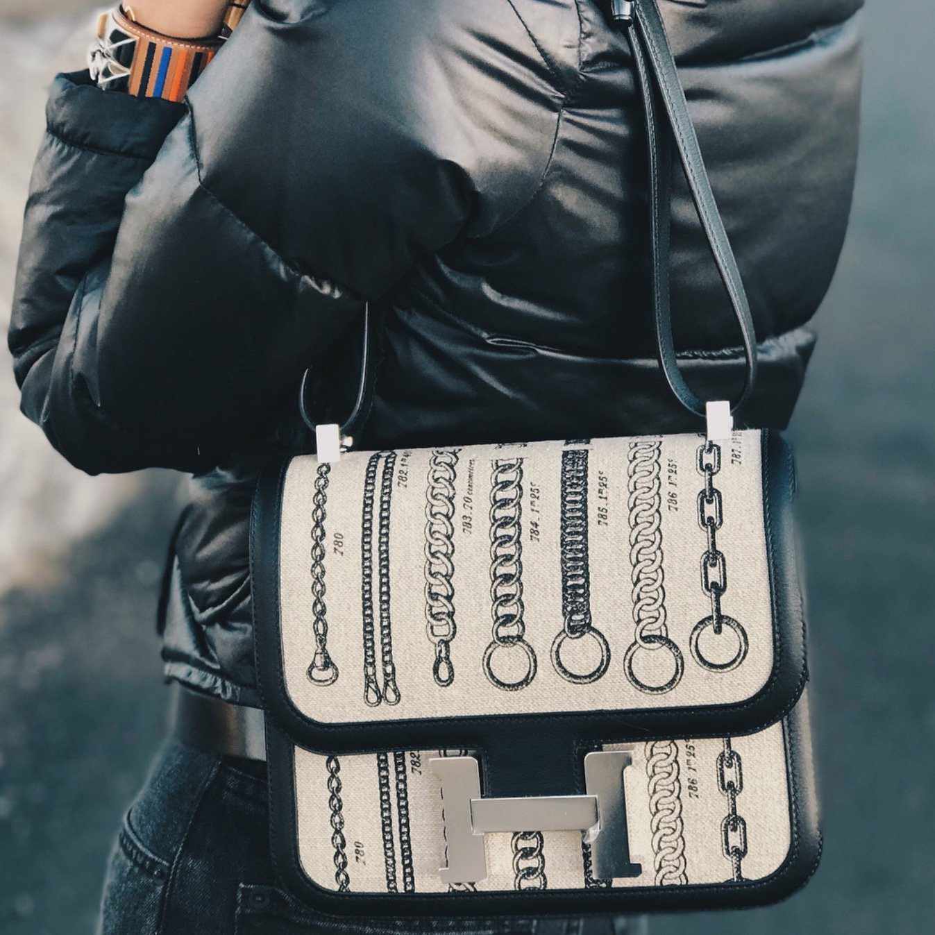 Hermès Constance 24 De Camp Déchaînée Ficelle Toile/Noir Swift Palladium Hardware