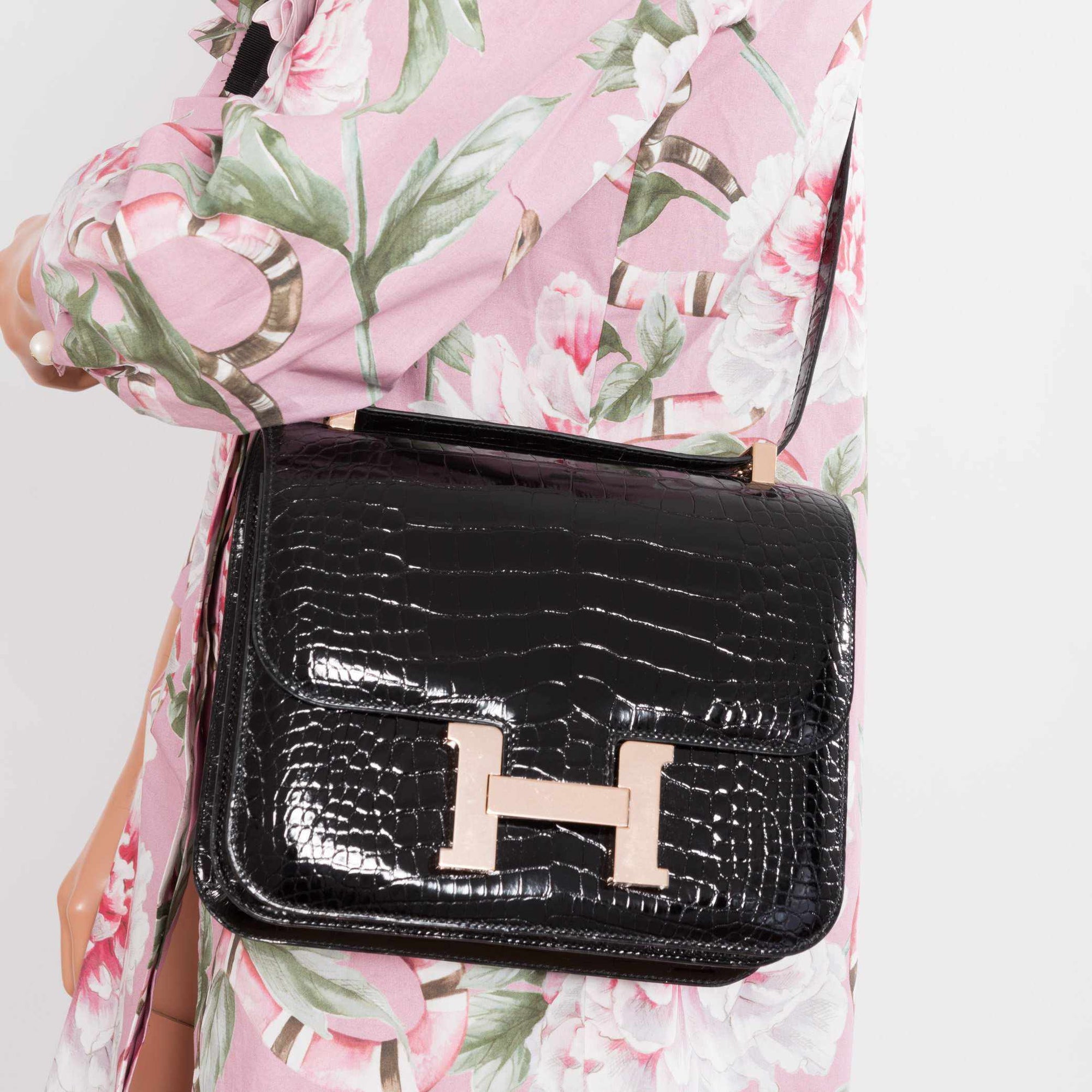 Hermès Constance 24 MM Black Rose Alligator Gold Hardware