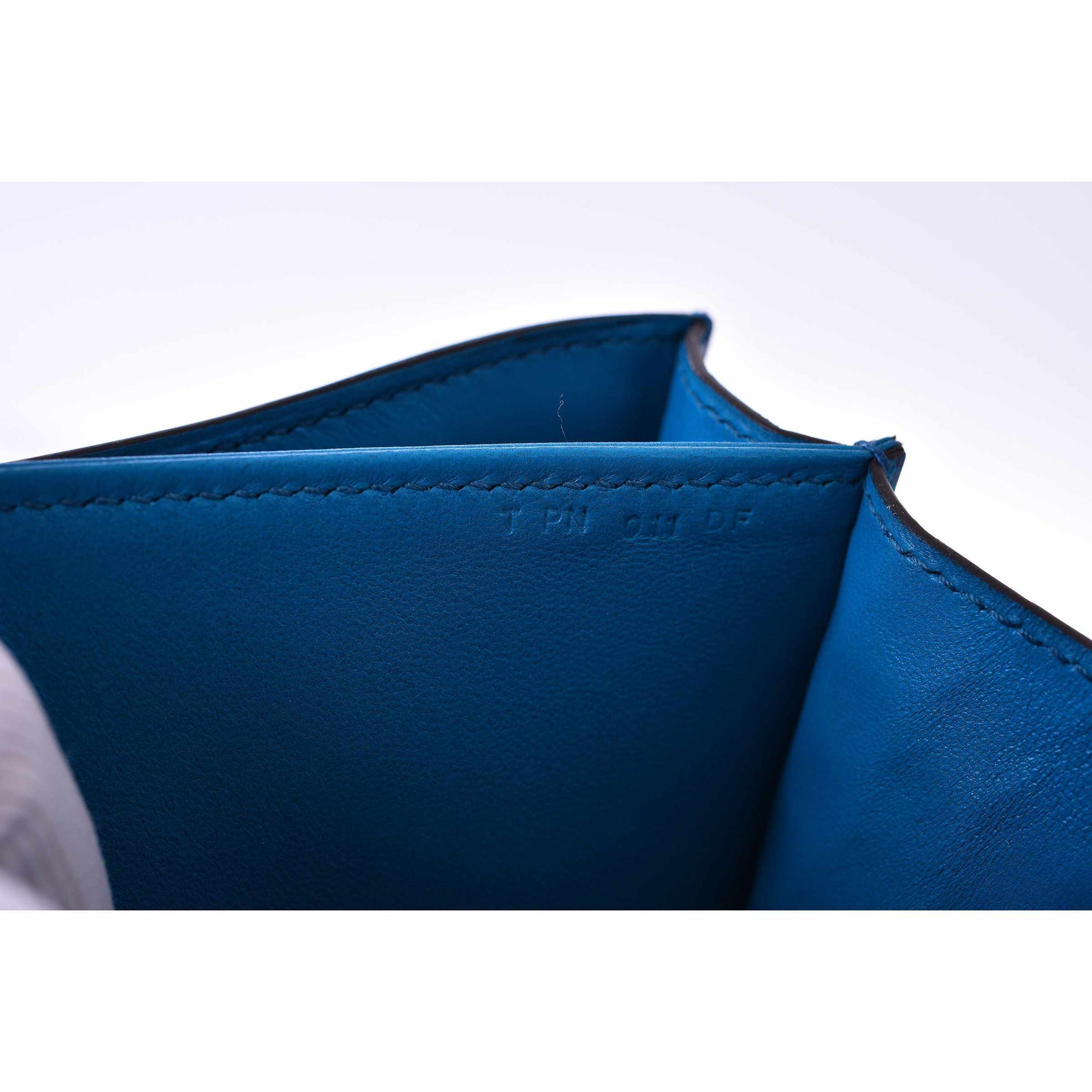 Hermès Constance Elan Bleu Izmir Shiny Niloticus Crocodile Palladium Hardware