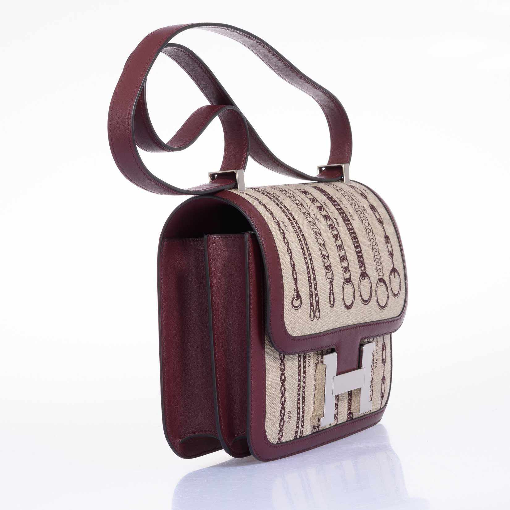 Hermès Constance MM 24 De Camp Dechainee Toile Ficelle-Bordeaux Palladium Hardware - Special Edition