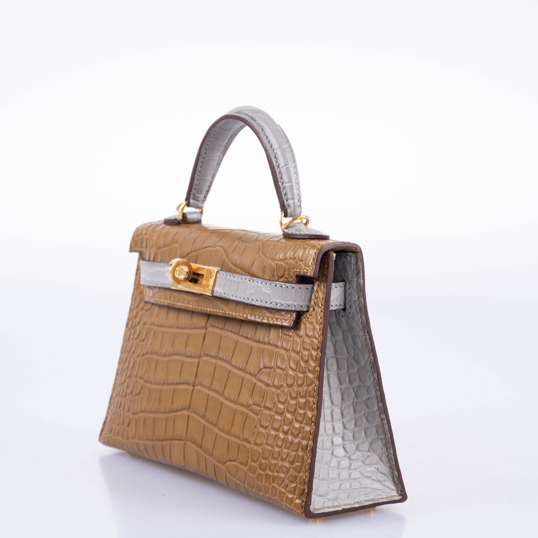 Hermès HSS Kelly 20 Mini II Sellier Kraft and Gris Perle Matte Alligator with Gold Hardware