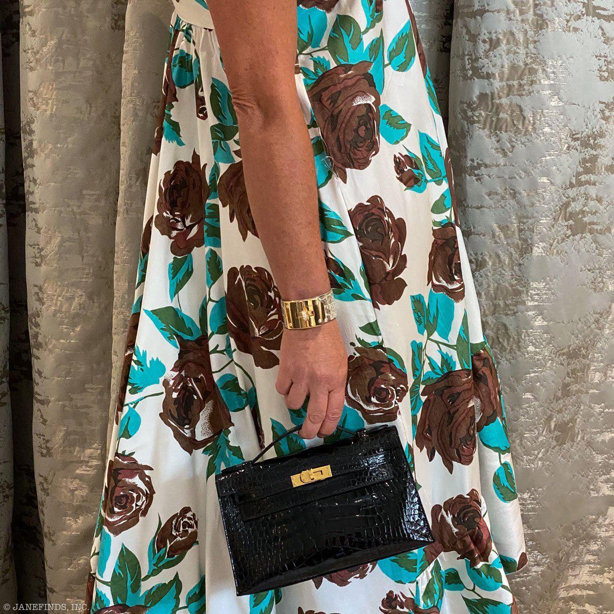 Hermès JPG Kelly Pochette Black Alligator with Gold Hardware