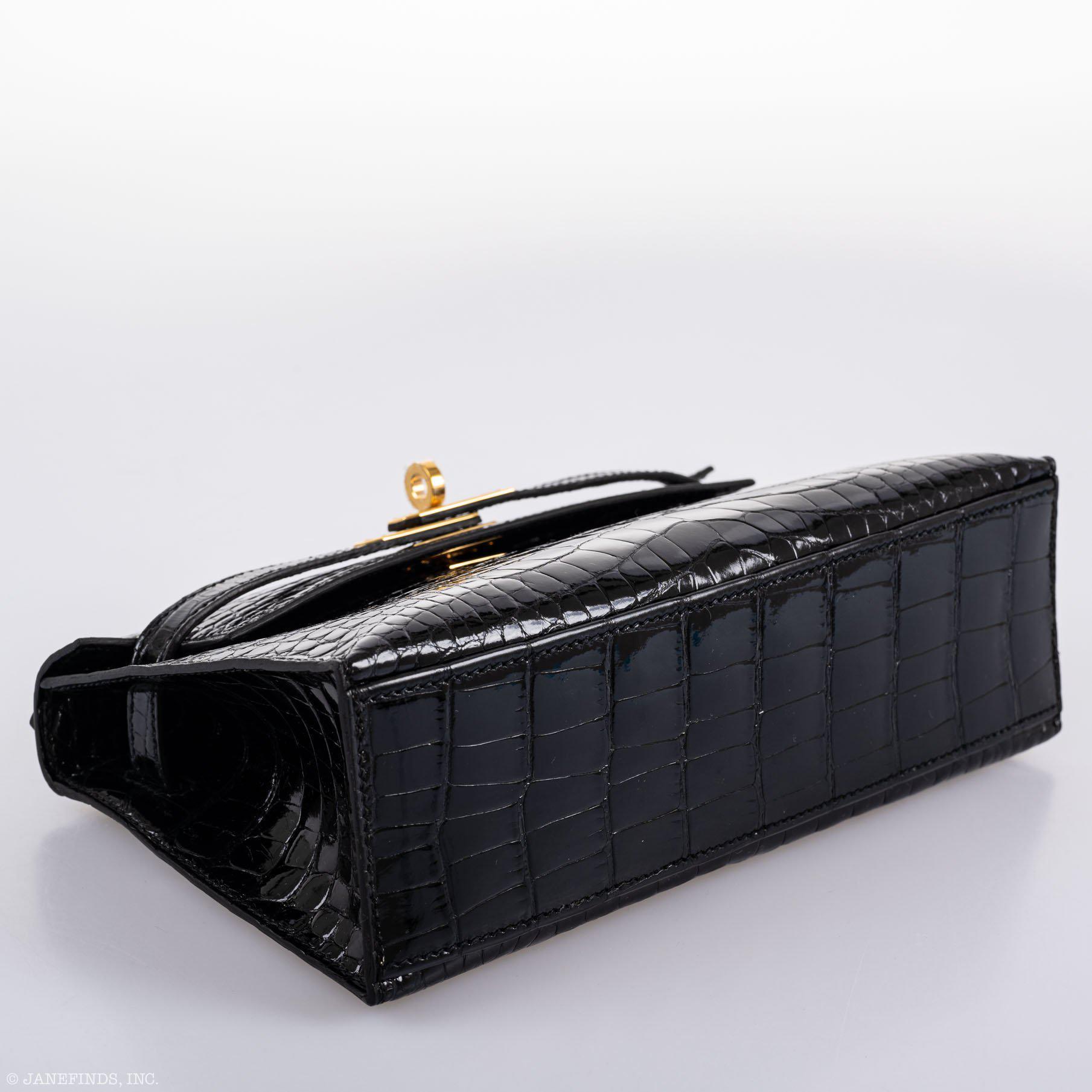 Hermès JPG Kelly Pochette Black Alligator with Gold Hardware