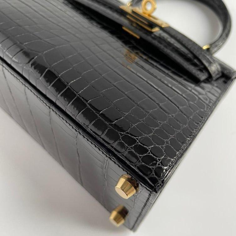 Hermès Kelly 20 Mini Black Shiny Porosus Crocodile Gold Hardware