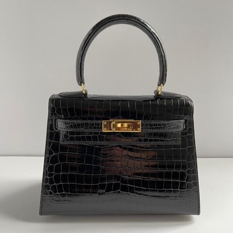 Hermès Kelly 20 Mini Black Shiny Porosus Crocodile Gold Hardware