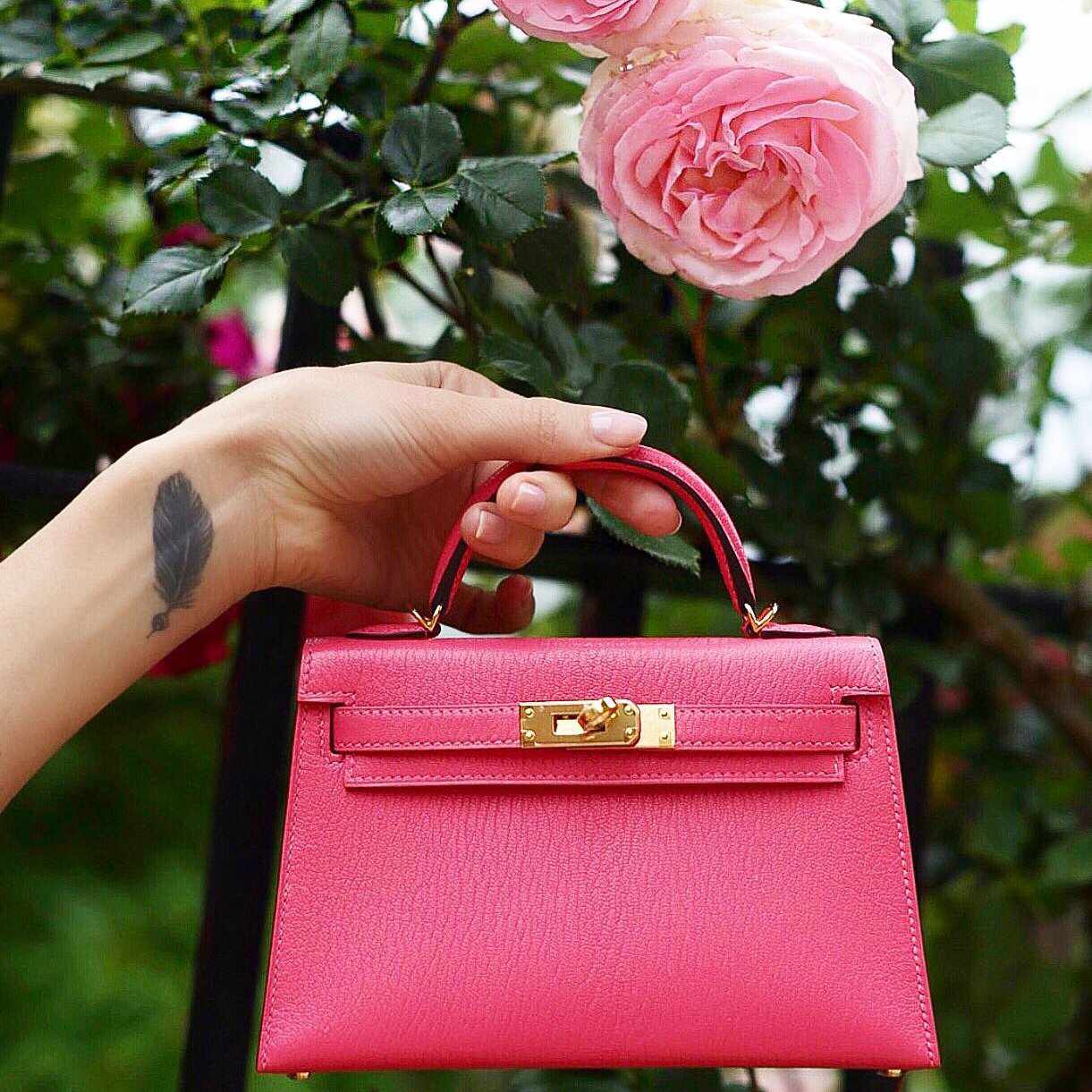 Hermès Kelly 20 Mini II Sellier Rose Lipstick Pink Chevre Gold Hardware