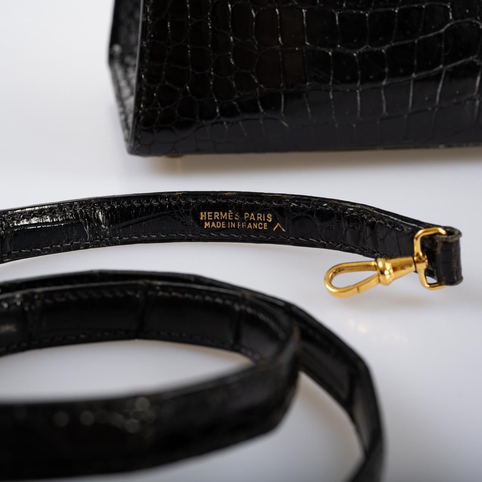 Hermès Kelly 20 Mini Sellier Vintage Shiny Black Noir Porosus Crocodile with Gold Hardware