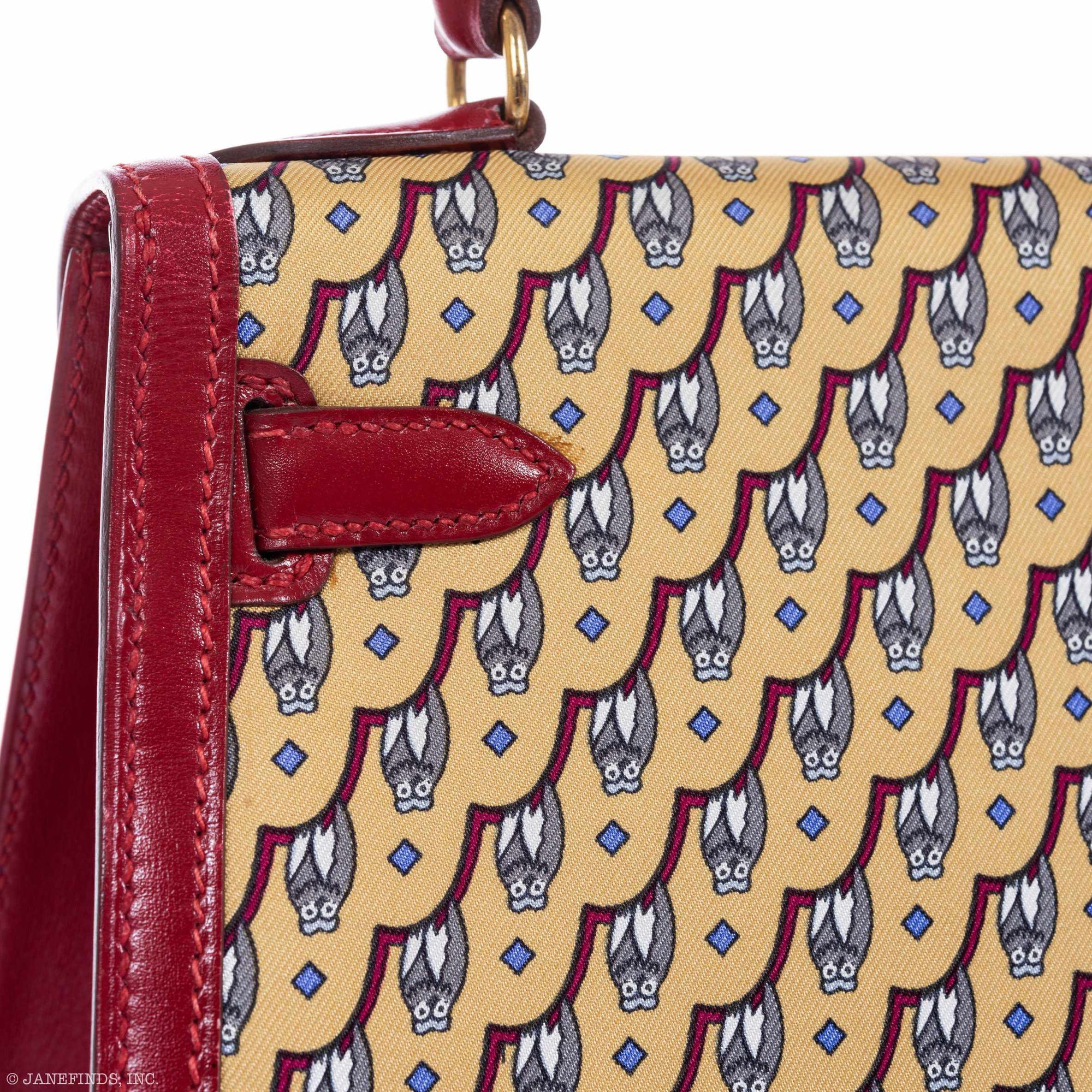 Hermès Vintage Kelly 20 Sellier Owl Print Jaune Silk & Rouge Vif Box Calf Gold Hardware