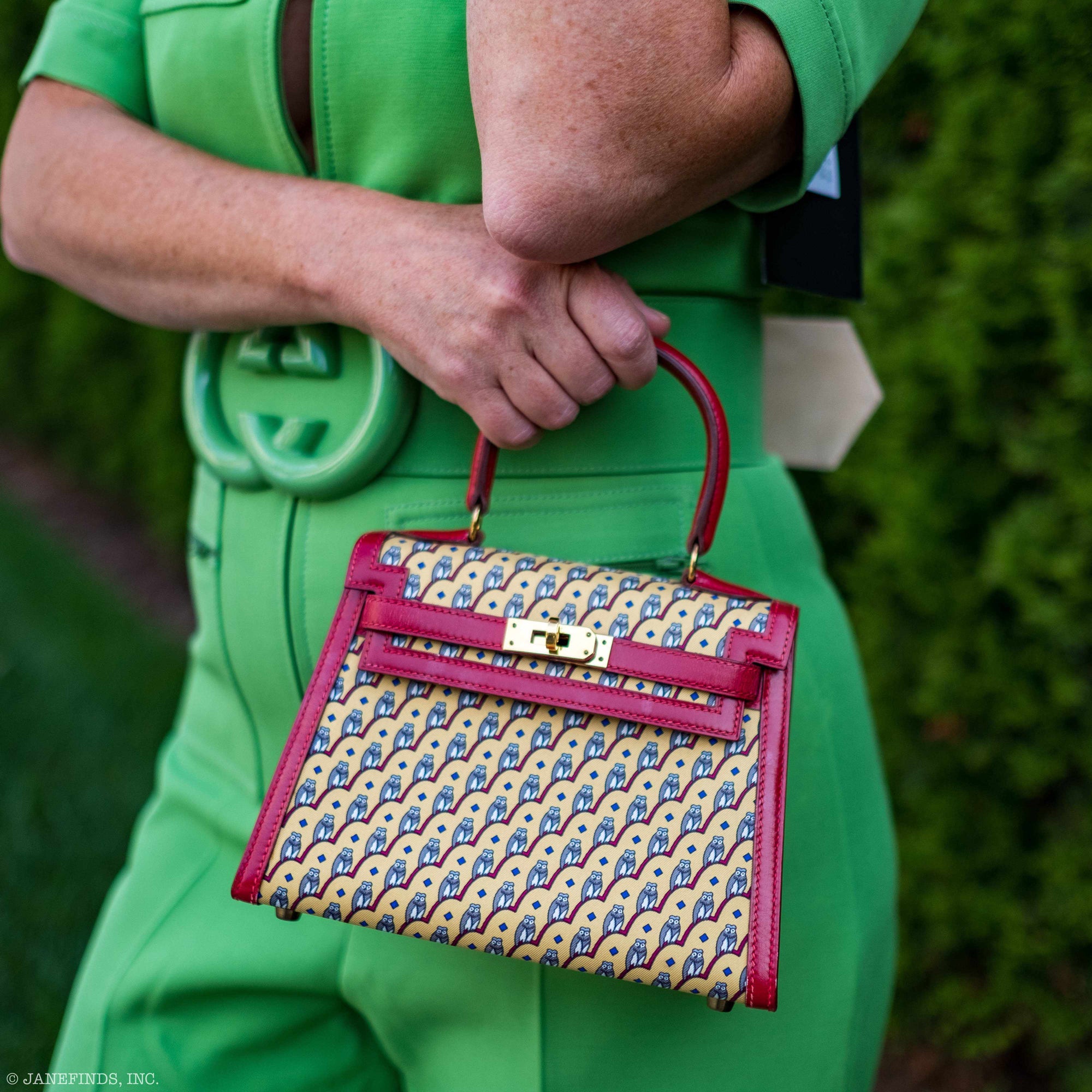 Hermès Vintage Kelly 20 Sellier Owl Print Jaune Silk & Rouge Vif Box Calf Gold Hardware