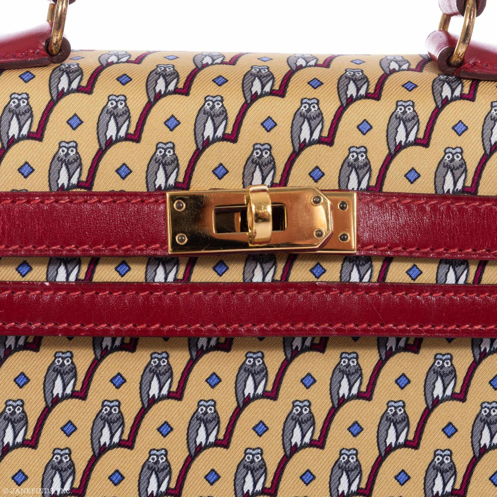 Hermès Vintage Kelly 20 Sellier Owl Print Jaune Silk & Rouge Vif Box Calf Gold Hardware