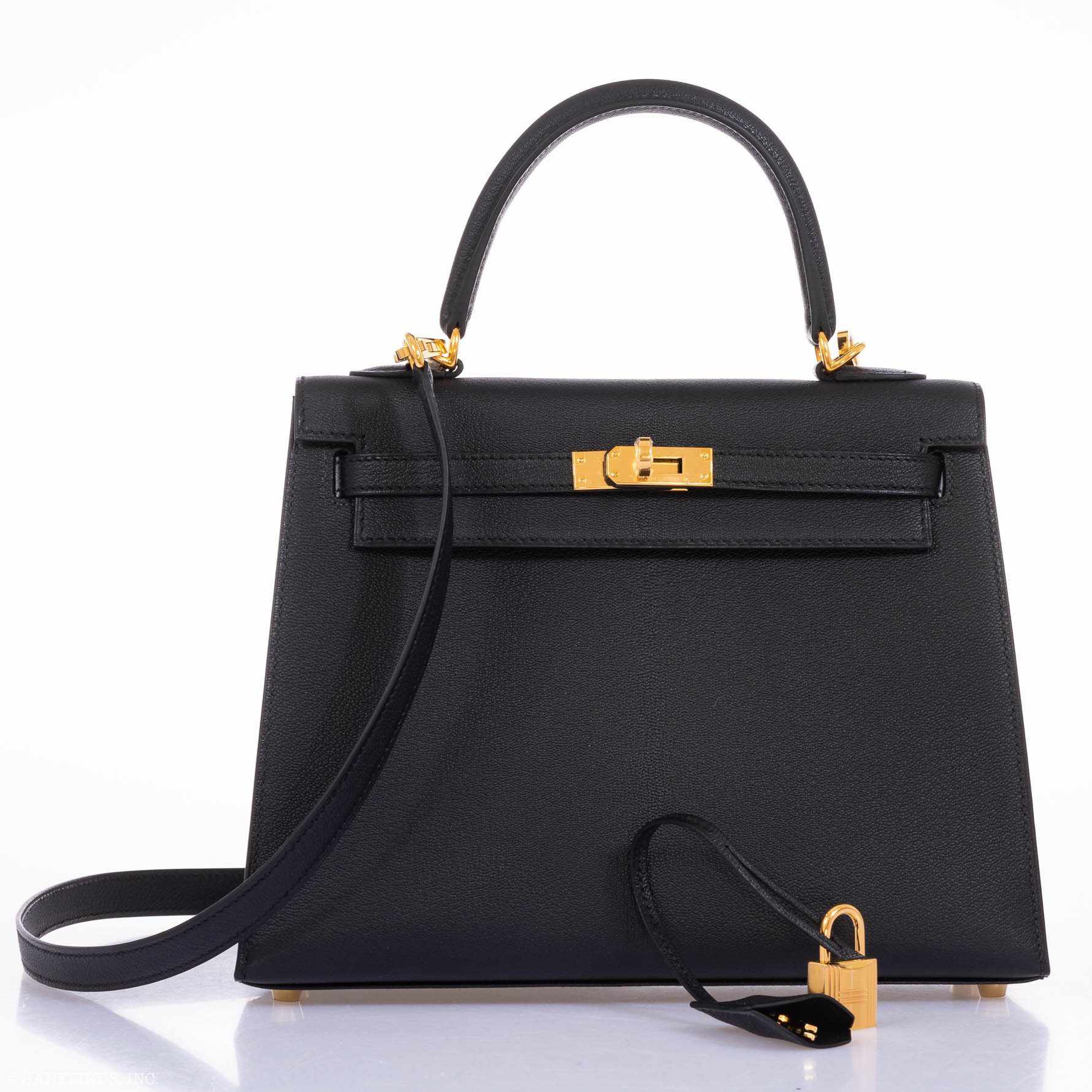 Hermès Kelly 25 Black Chevre (Goat) Gold Hardware