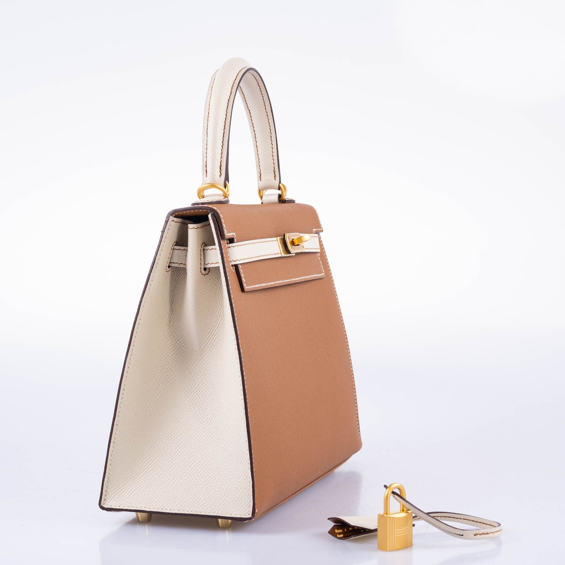 Hermès Kelly 25 HSS Gold and Craie Epsom With Brushed Gold Hardware