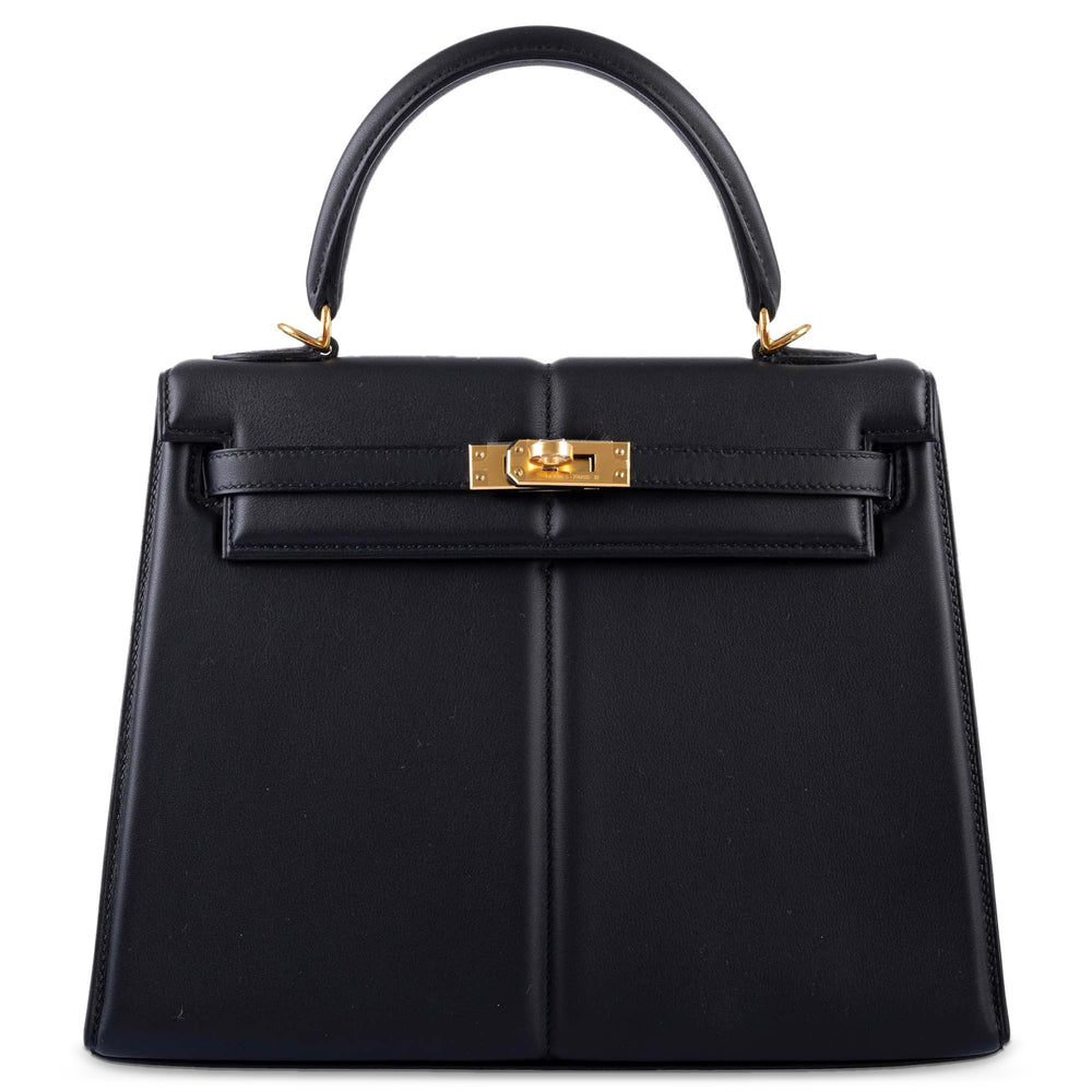 Hermès Kelly 25 Padded Sellier Black Barenia and Swift Leather Gold Hardware, front view