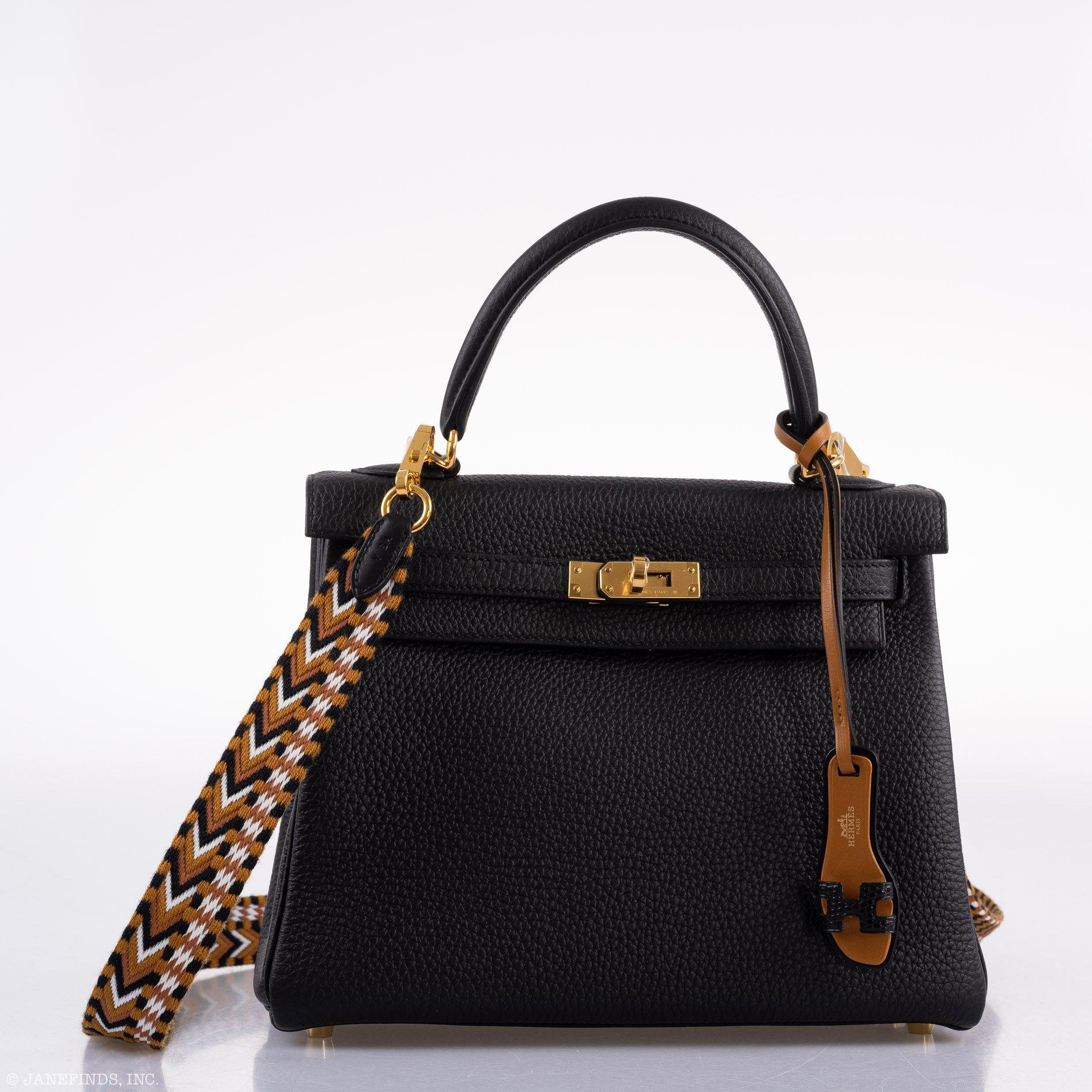 Hermès Kelly 25 Retourne Black Togo Gold Hardware - 2020, Y