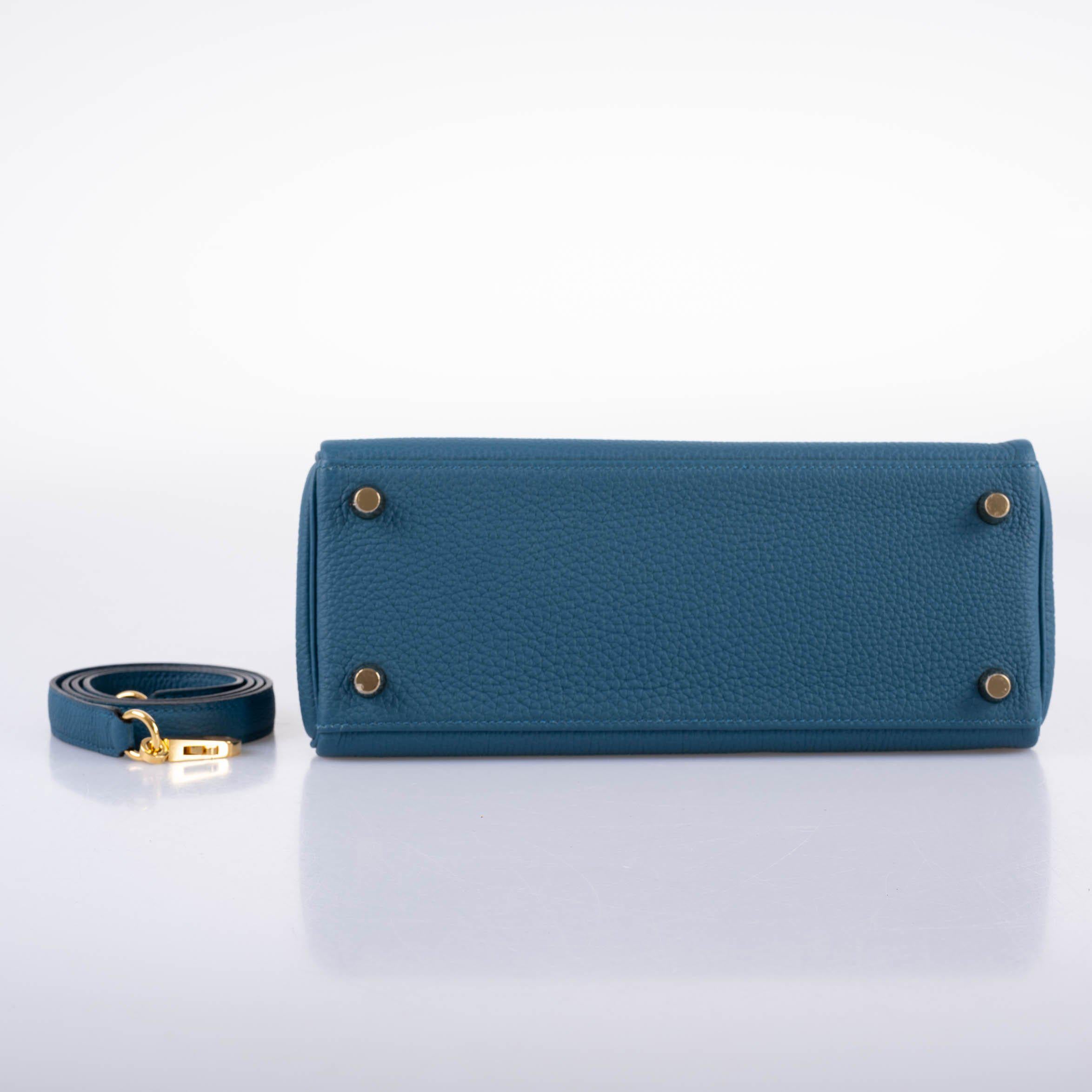 Hermès Kelly 25 Retourne Blue Colvert Togo Gold Hardware