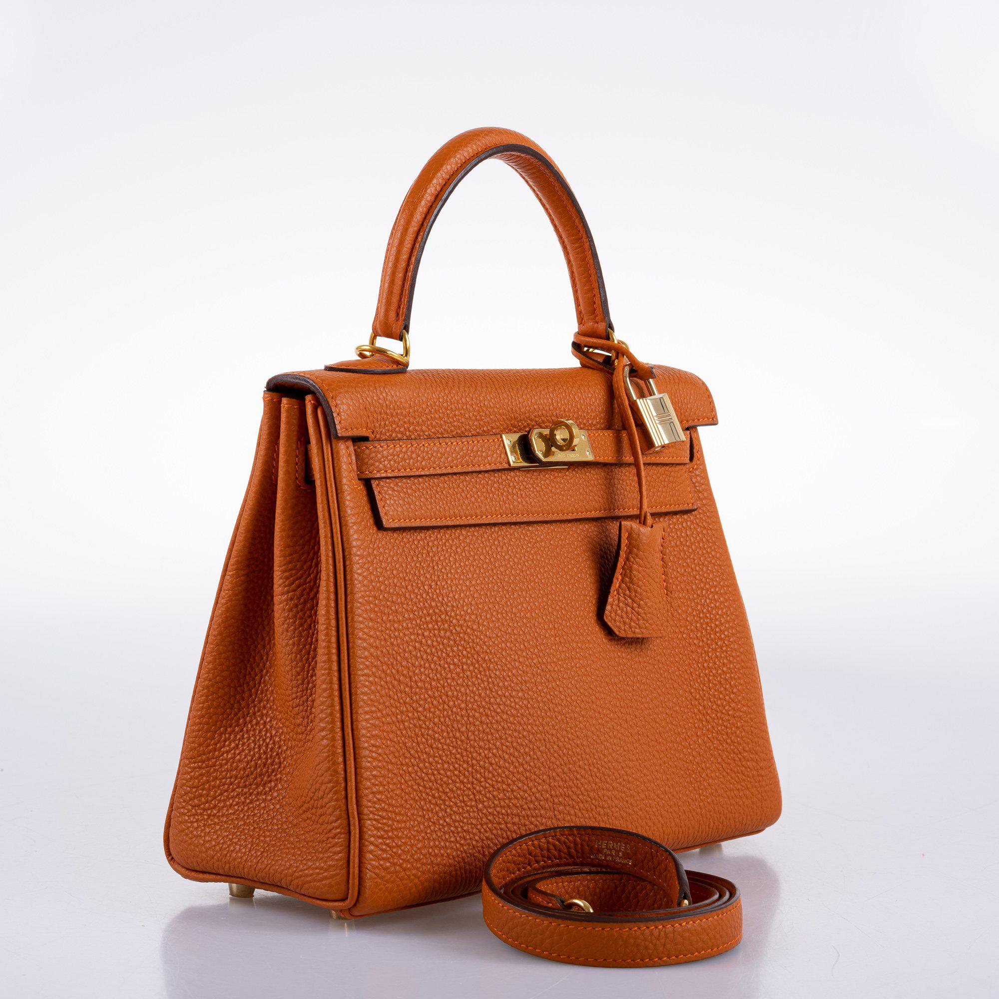 Hermès Kelly 25 Retourne Potiron Togo leather Gold Hardware