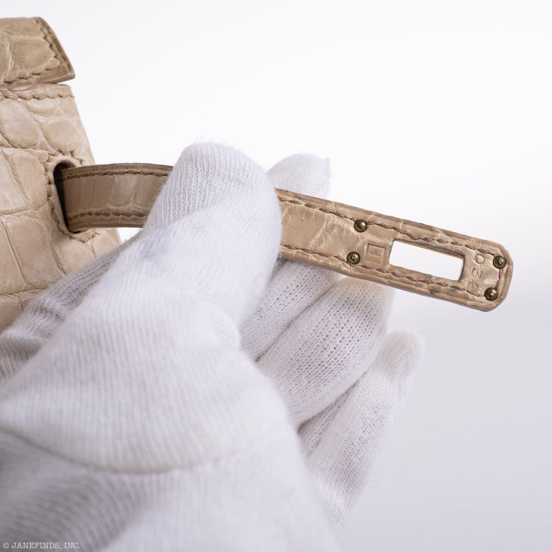 Hermès Kelly 25 Retourne Poussière Matte Niloticus Crocodile Gold Hardware
