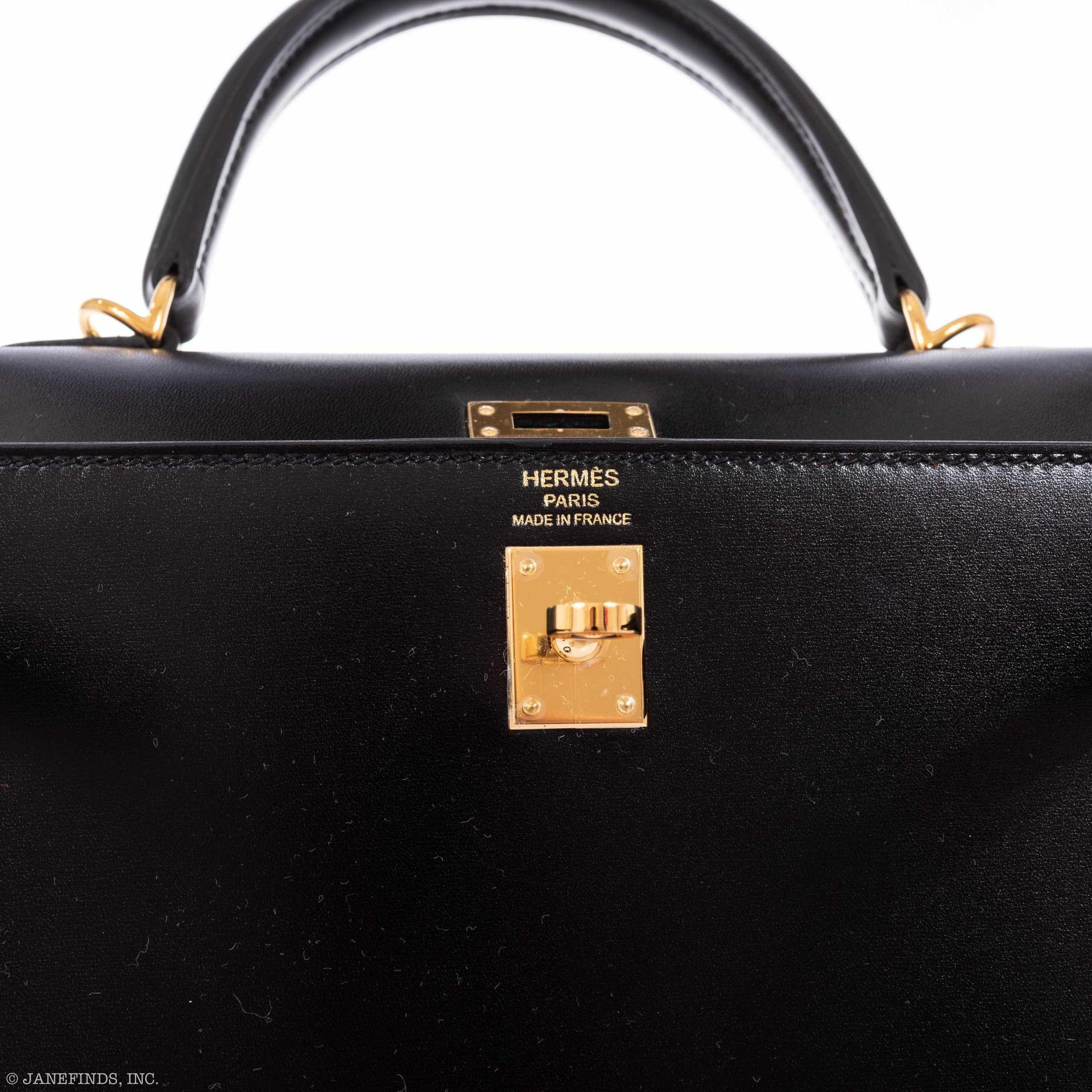 Hermès Kelly 25 Sellier Noir Box Calf Gold Hardware
