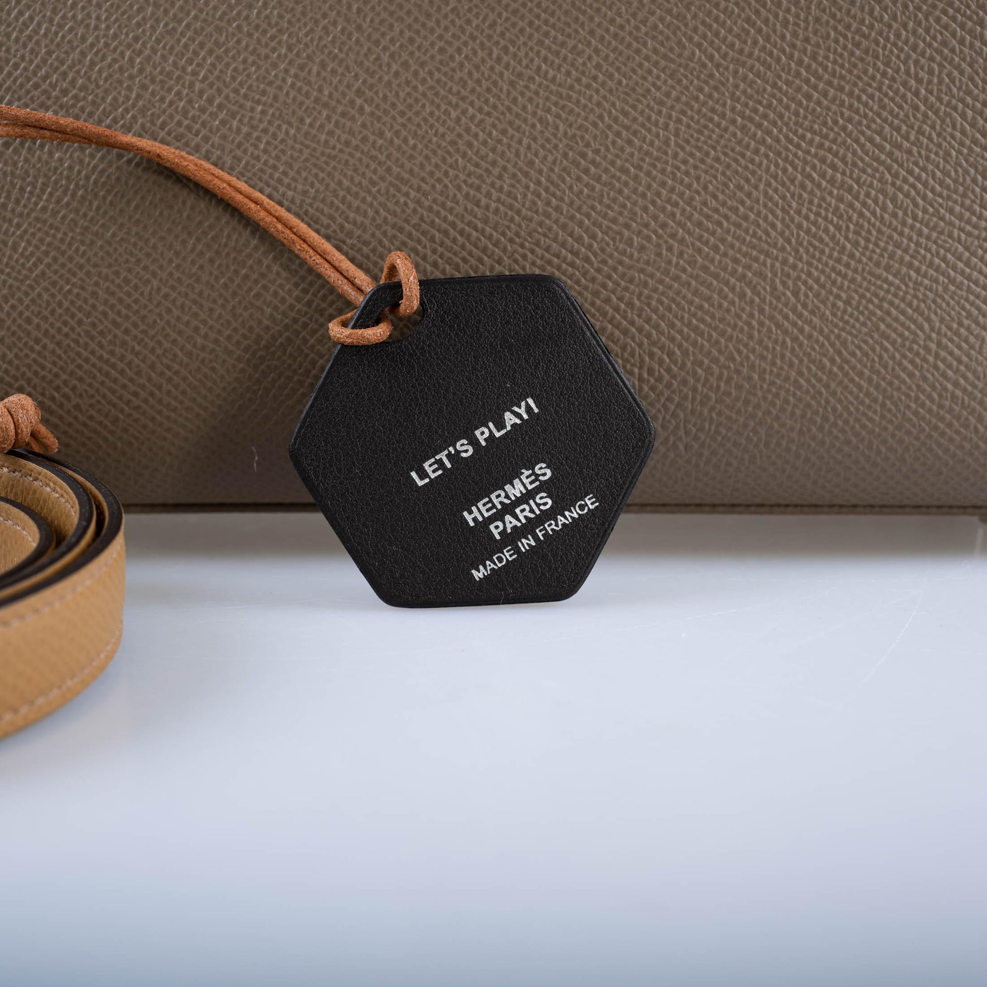 Hermès Kelly 25 Sellier Tri-Color Etoupe, Alezan & Biscuit Epsom Palladium Hardware