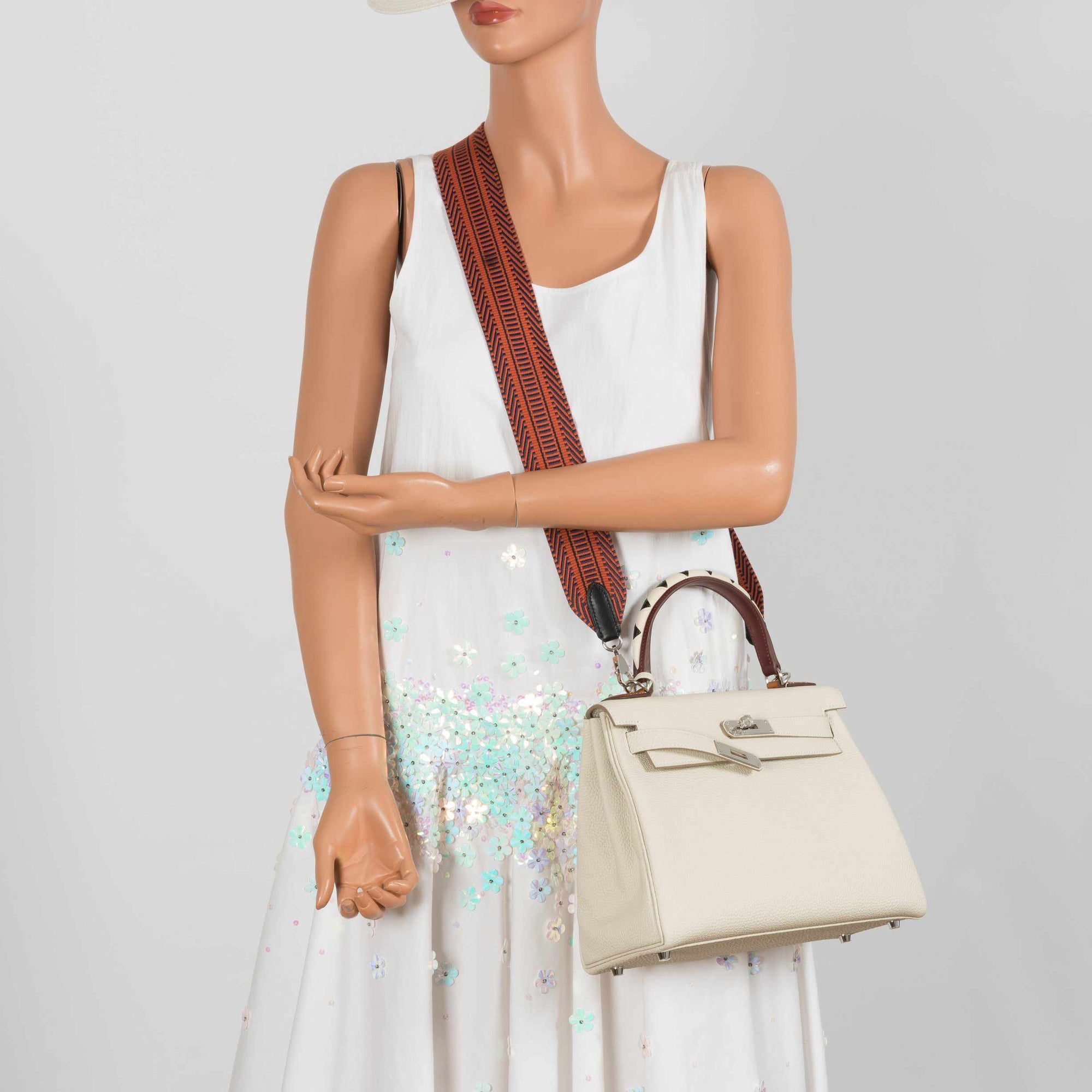 Hermès Kelly 28 Au Galop Craie Togo Palladium Hardware