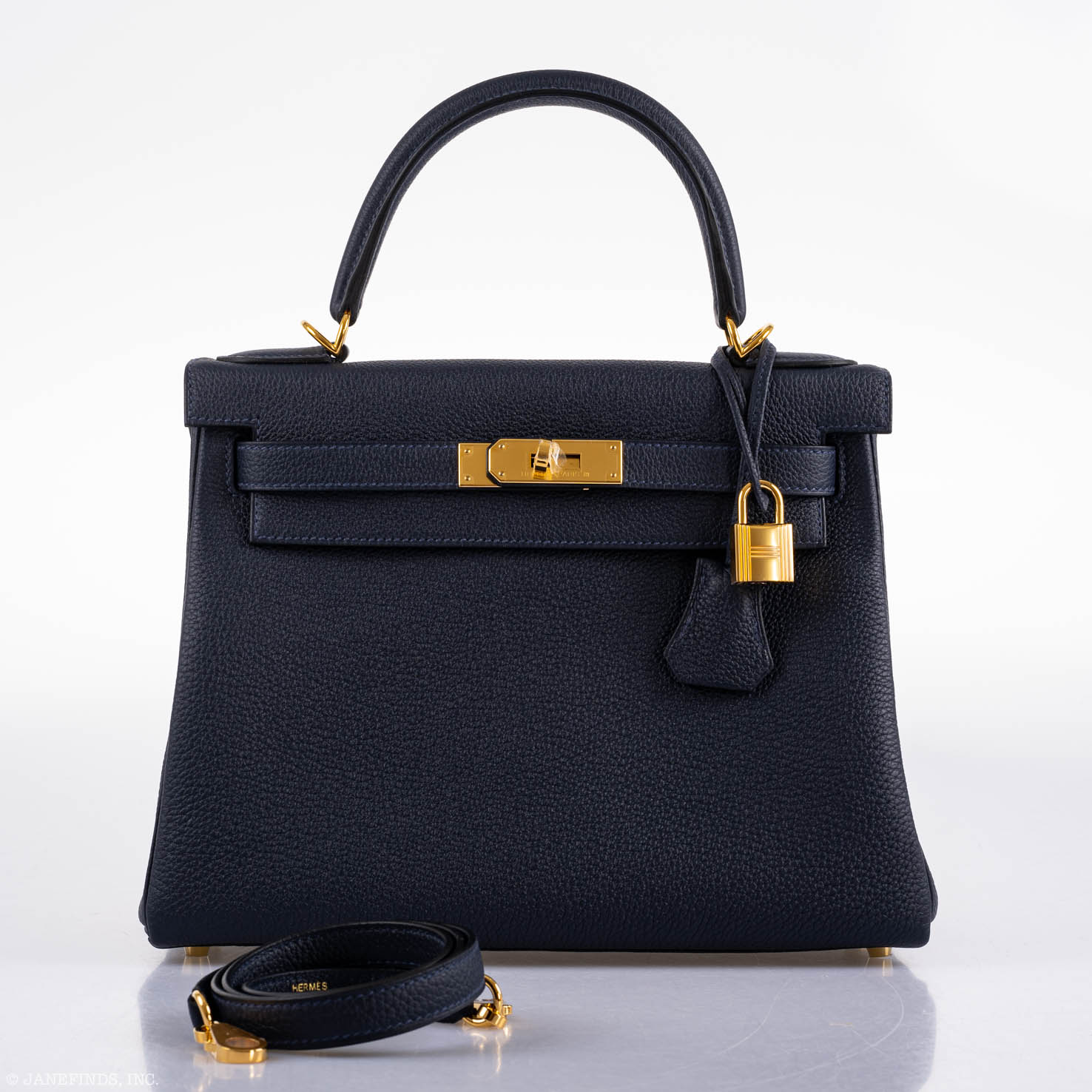 Hermès Kelly 28 Retourne Blue Nuit Togo Gold Hardware