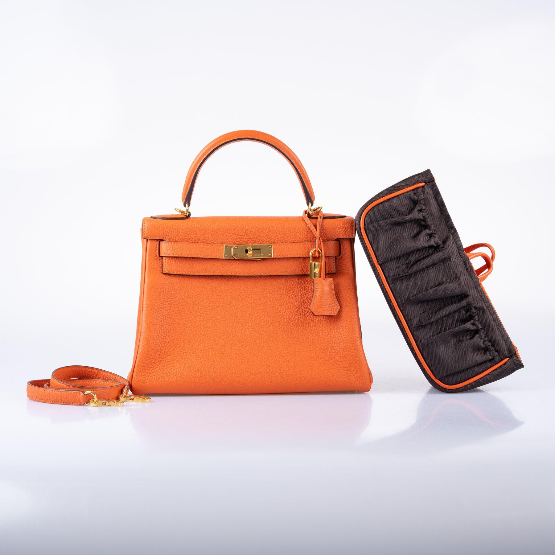 Hermès Kelly 28 Retourne Feu Orange Togo Gold Hardware