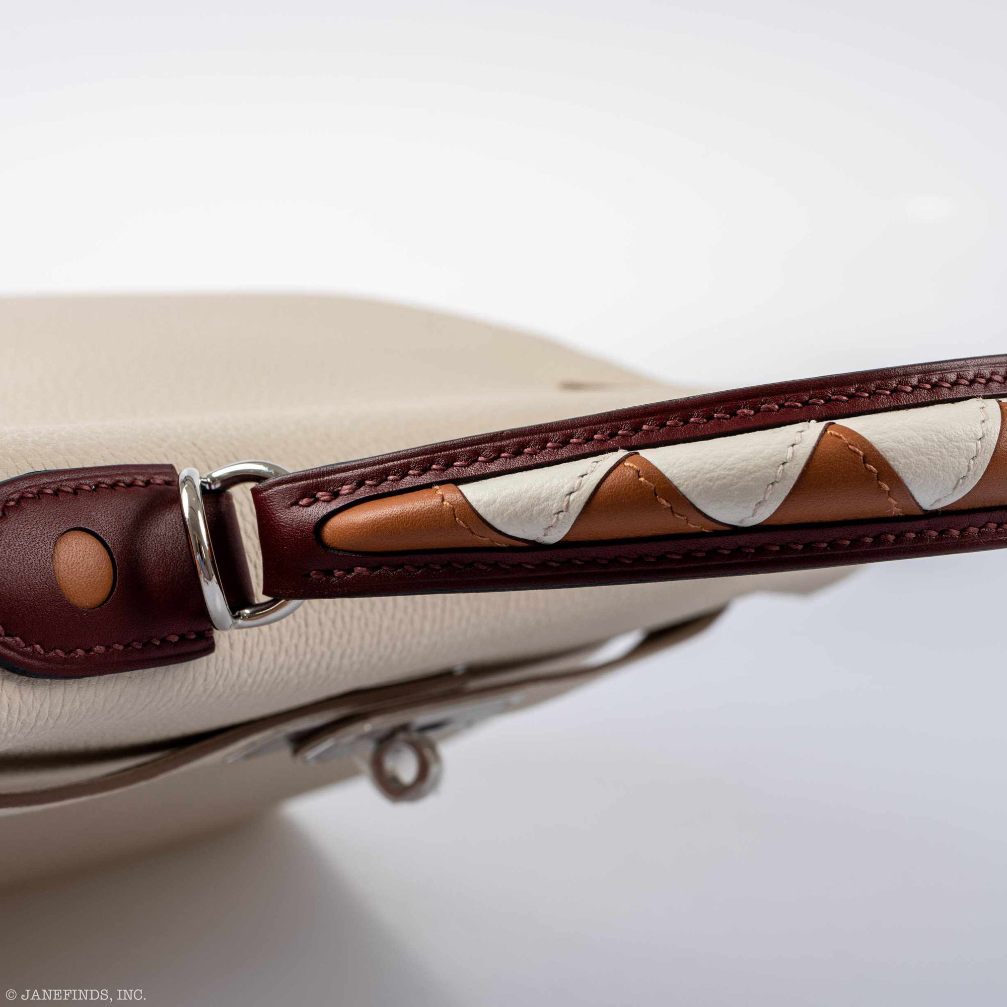 Hermès Kelly 28 Retourné HSS Au Galop Craie Togo Palladium Hardware