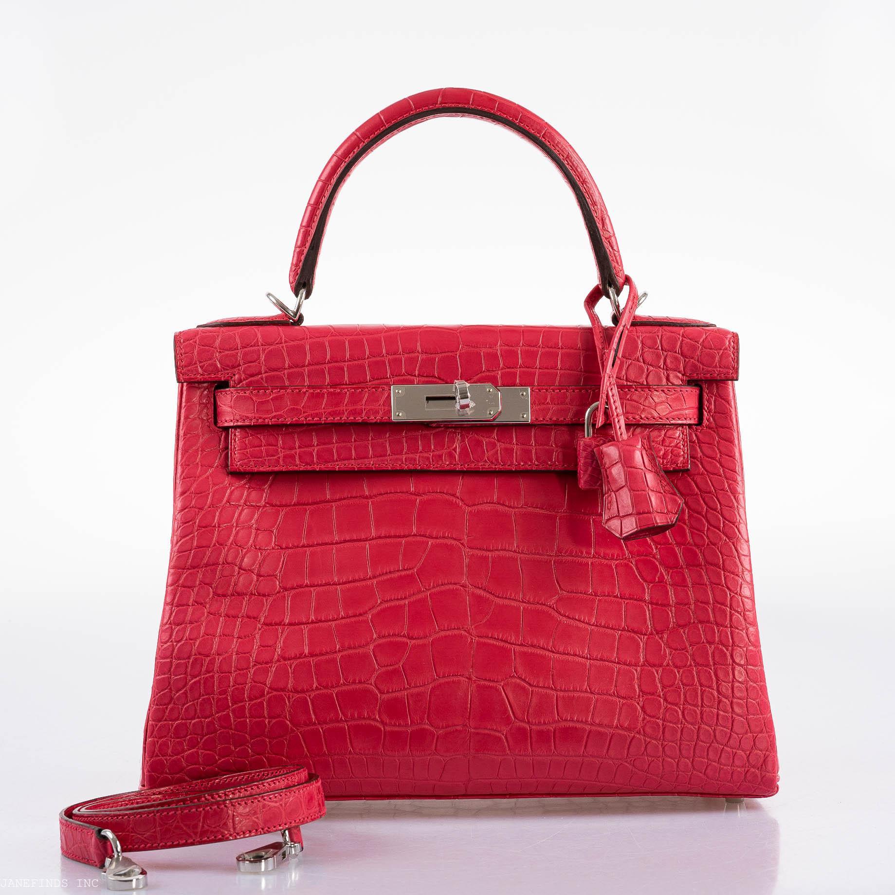 Hermès Kelly 28 Retourne Rose Extreme Matte Alligator with Palladium Hardware