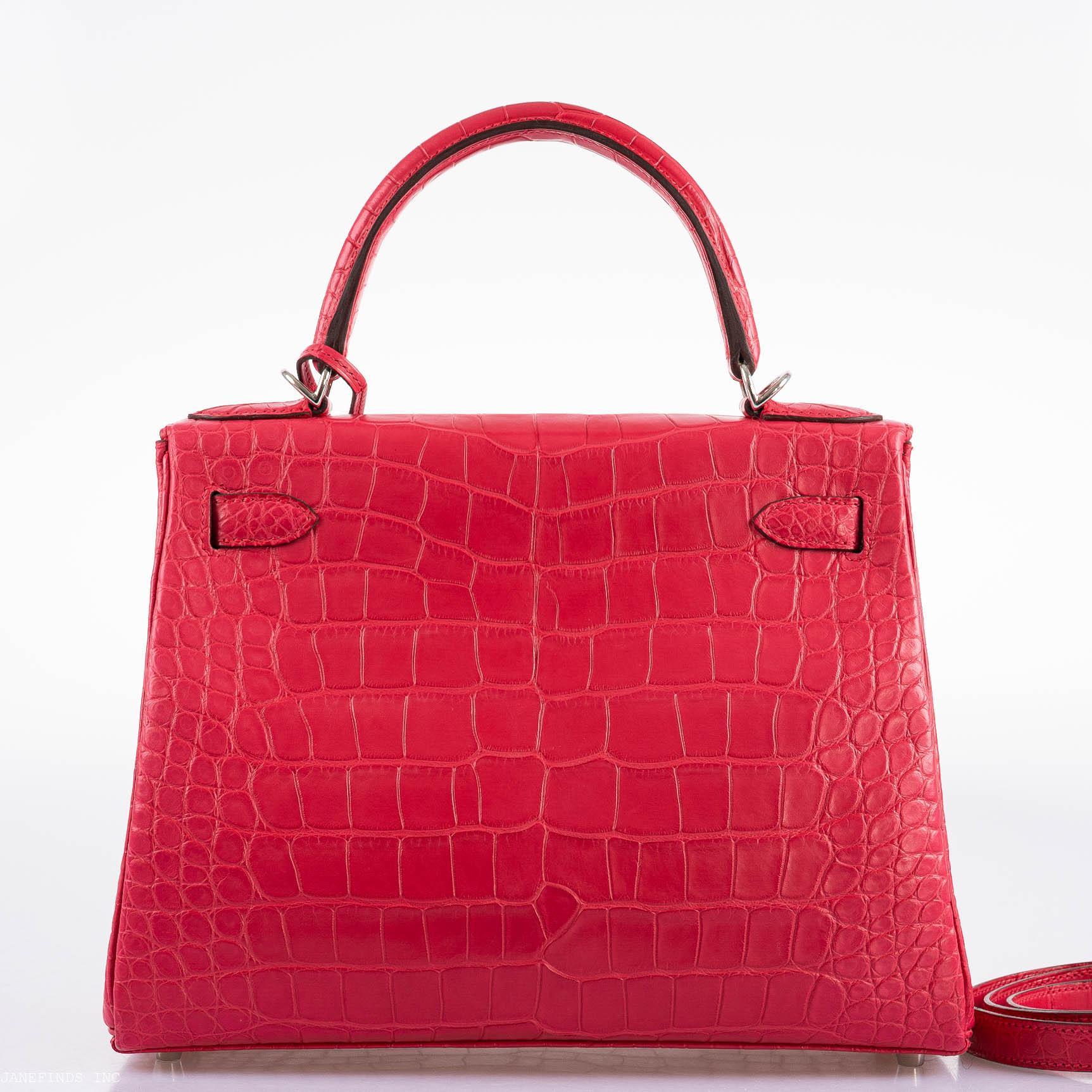 Hermès Kelly 28 Retourne Rose Extreme Matte Alligator with Palladium Hardware