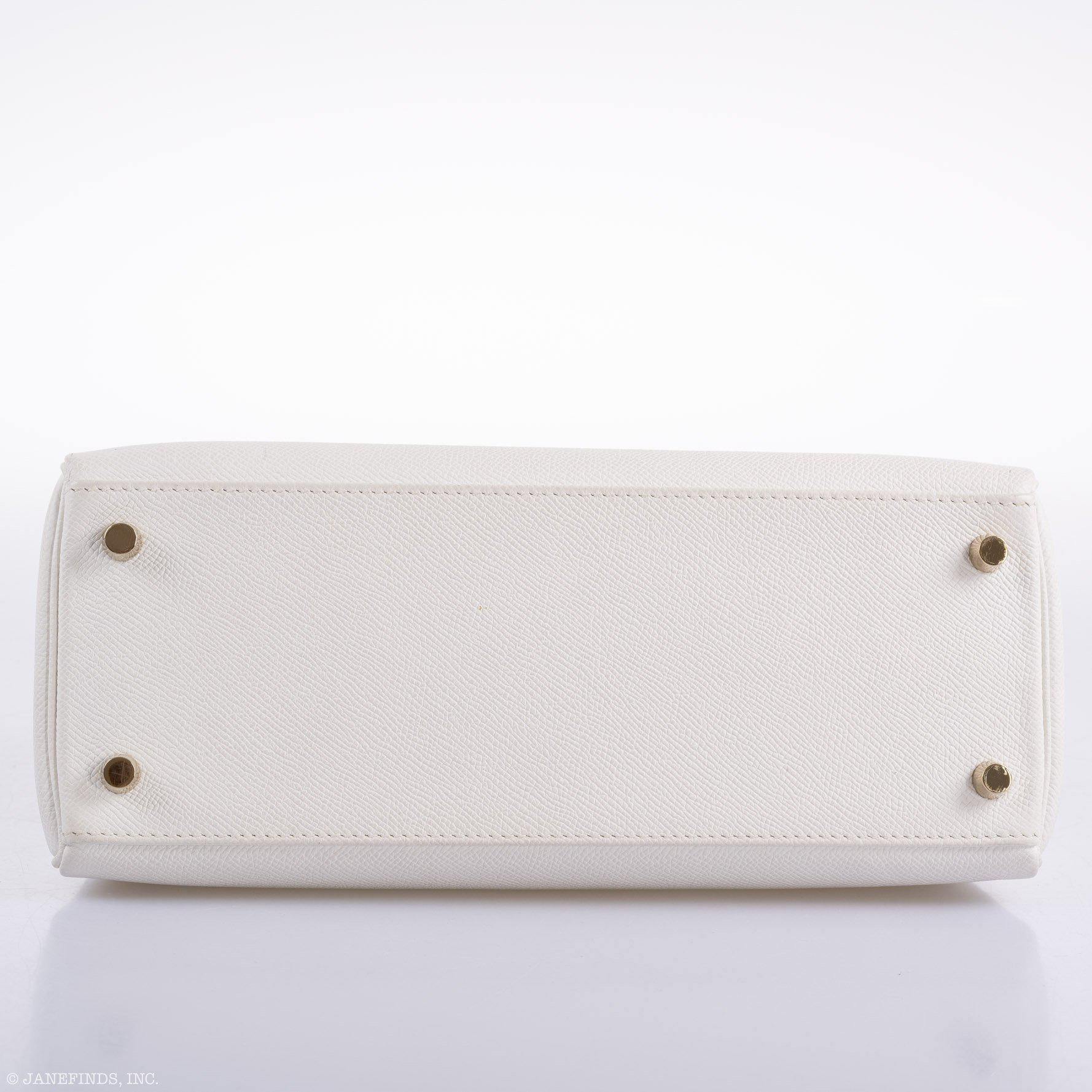 Hermès Kelly 28 Retourne White Epsom with Gold Hardware - 2010, N Square