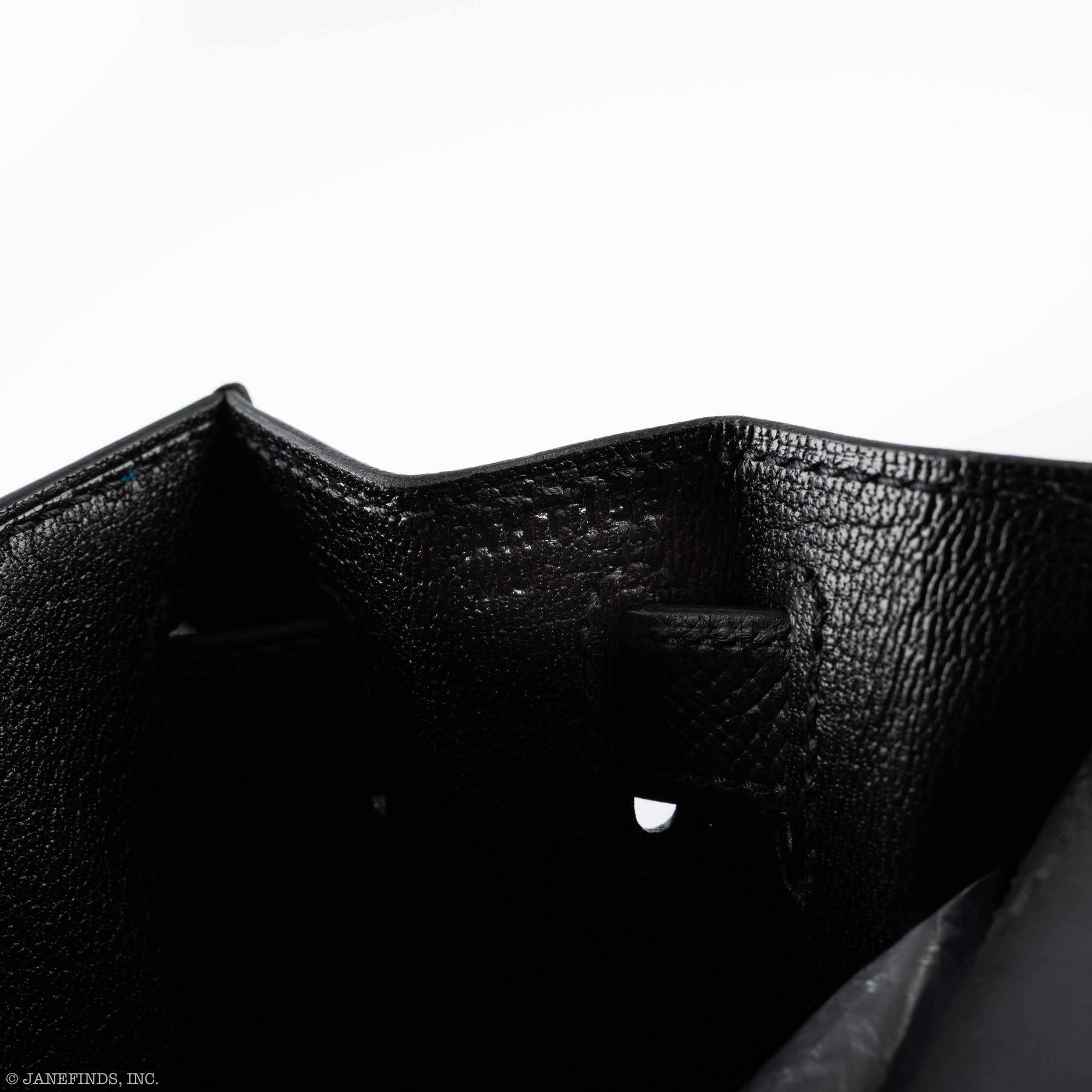 Hermès Kelly 28 Sellier Black Epsom Gold Hardware