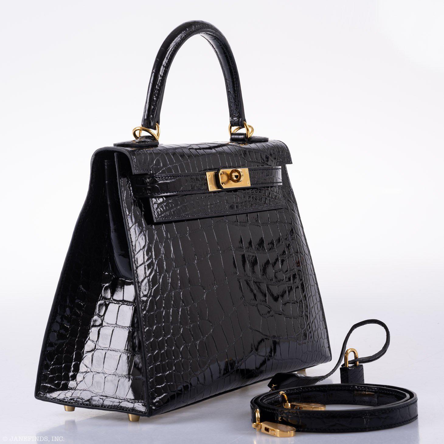 Hermès Kelly 28 Sellier Black Shiny Alligator with Gold Hardware