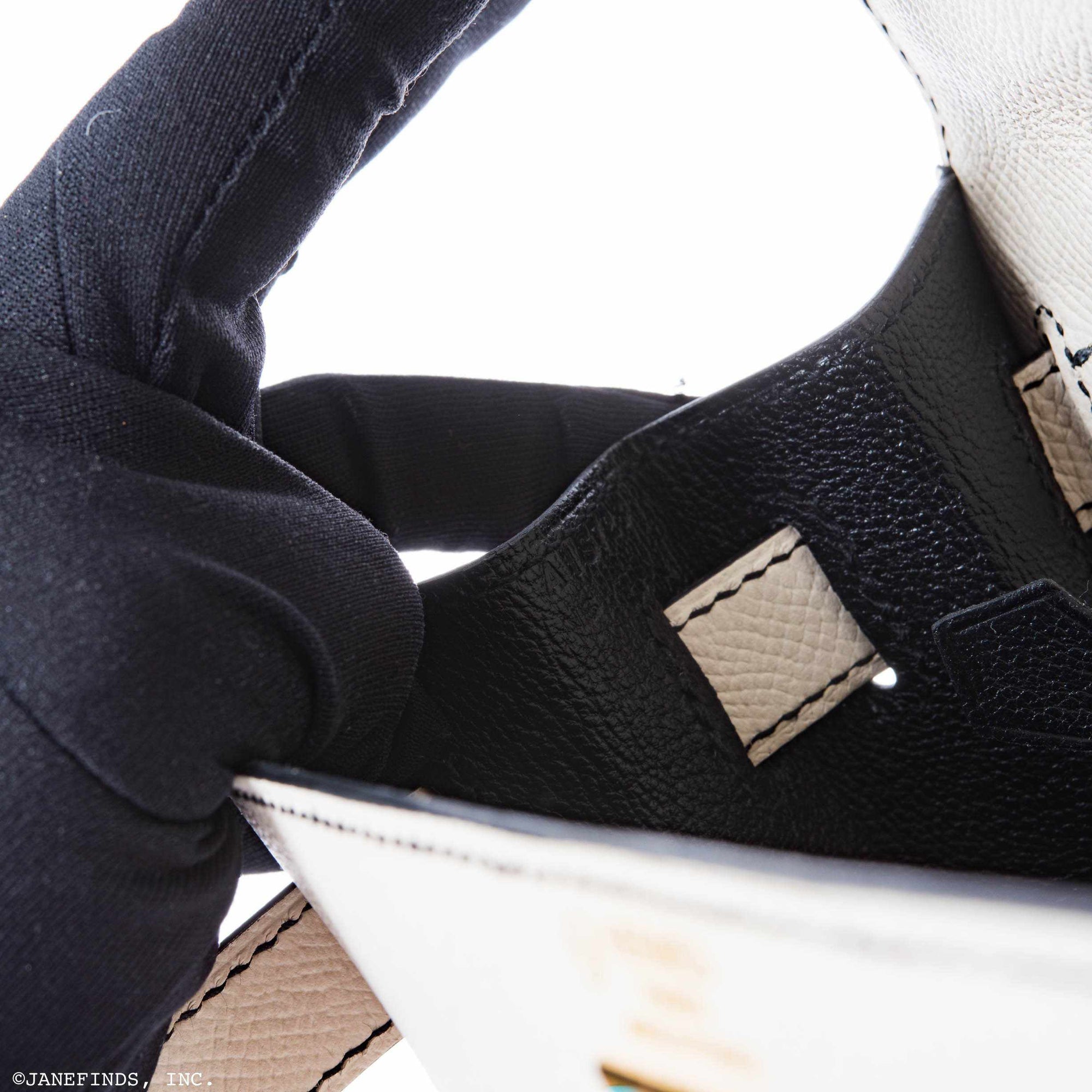 Hermès Kelly 28 Sellier HSS Craie/Noir Epsom Gold Hardware