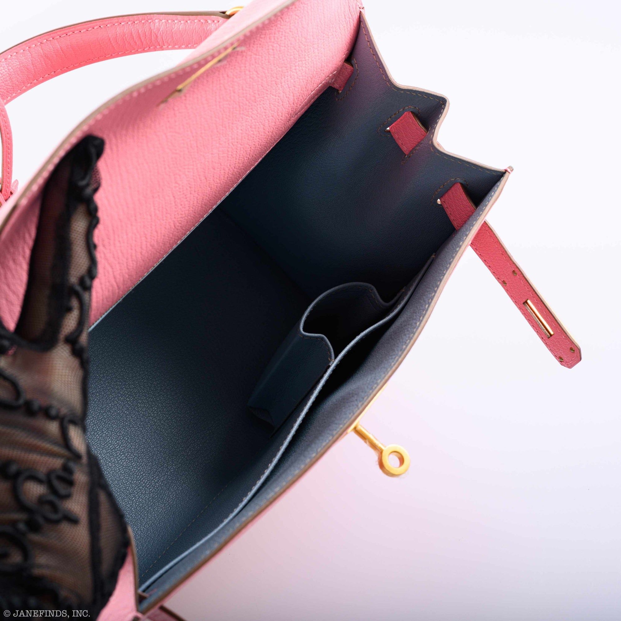 Hermès Kelly 28 Sellier HSS Rose Confetti/Bleu Paradis Chèvre Brushed Gold Hardware