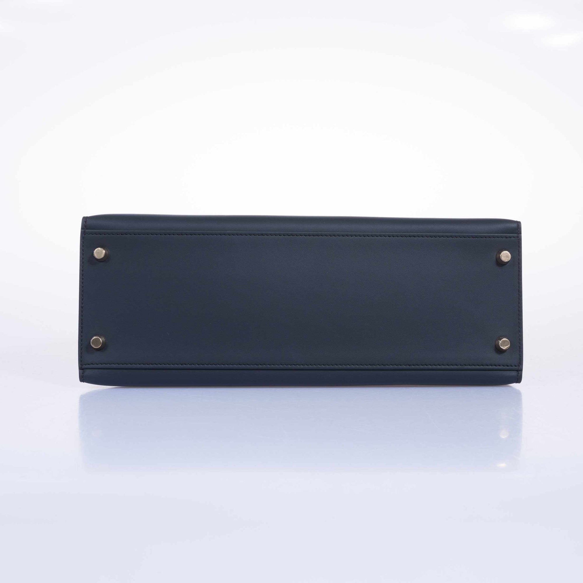 Hermès Kelly 32 Sellier Bleu (Blue) Obscur Veau Sombrero Gold Hardware