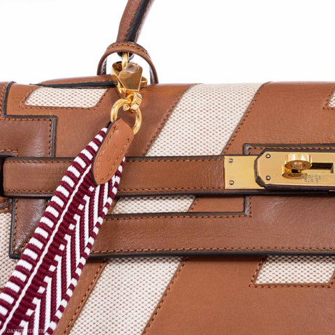 Hermès Kelly 32 Sellier "Ulysses" Gold Gulliver And Toile Gold Hardware