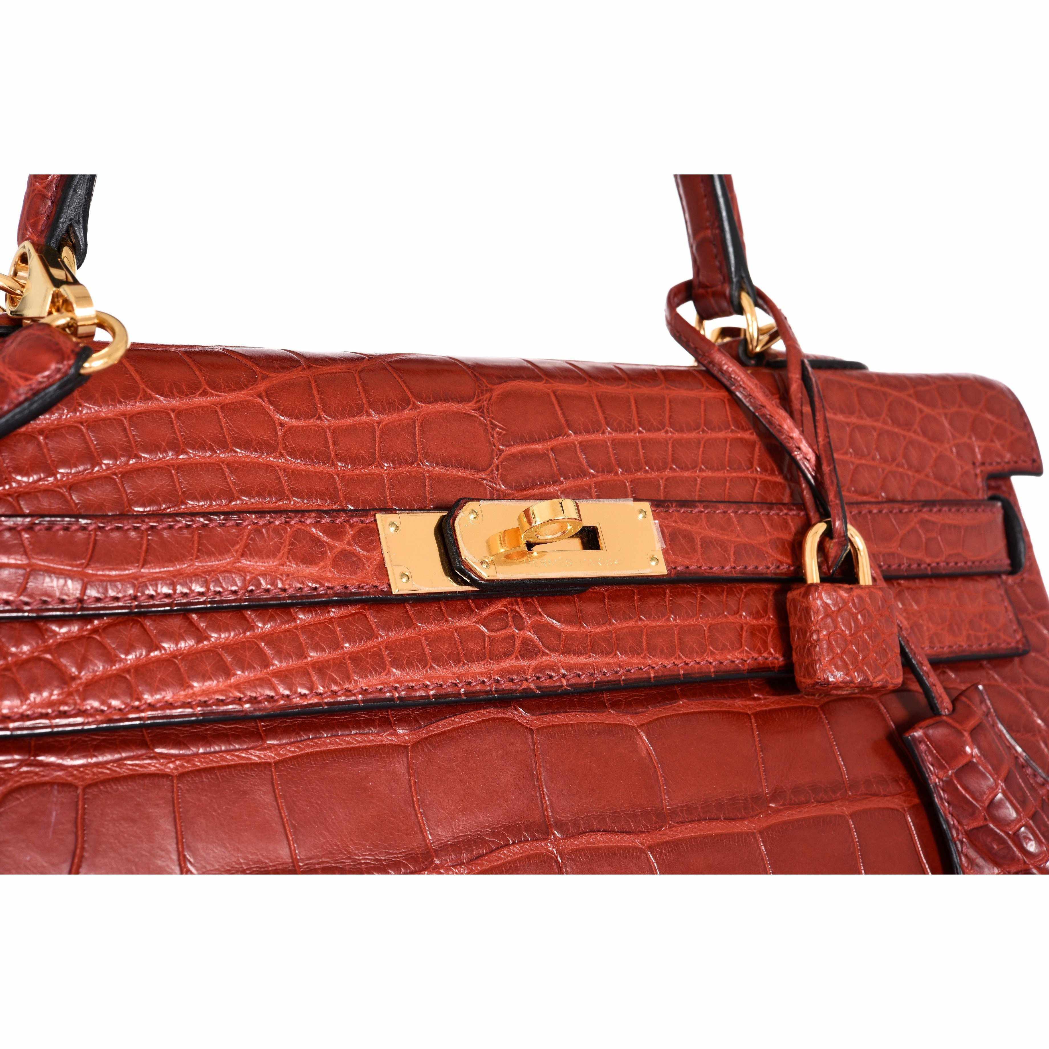 Hermès Kelly 35 Rouge H Matte Alligator Gold Hardware