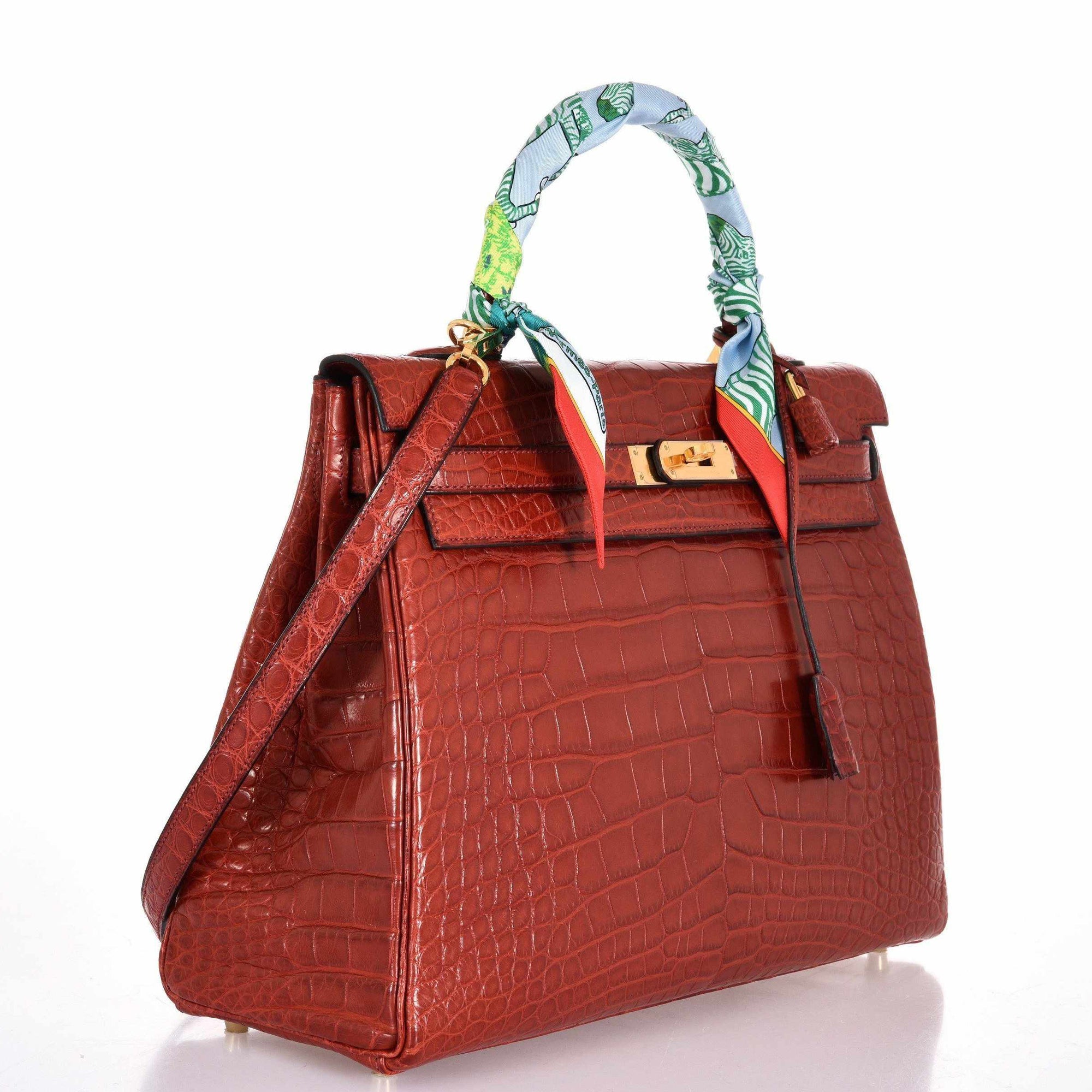 Hermès Kelly 35 Rouge H Matte Alligator Gold Hardware