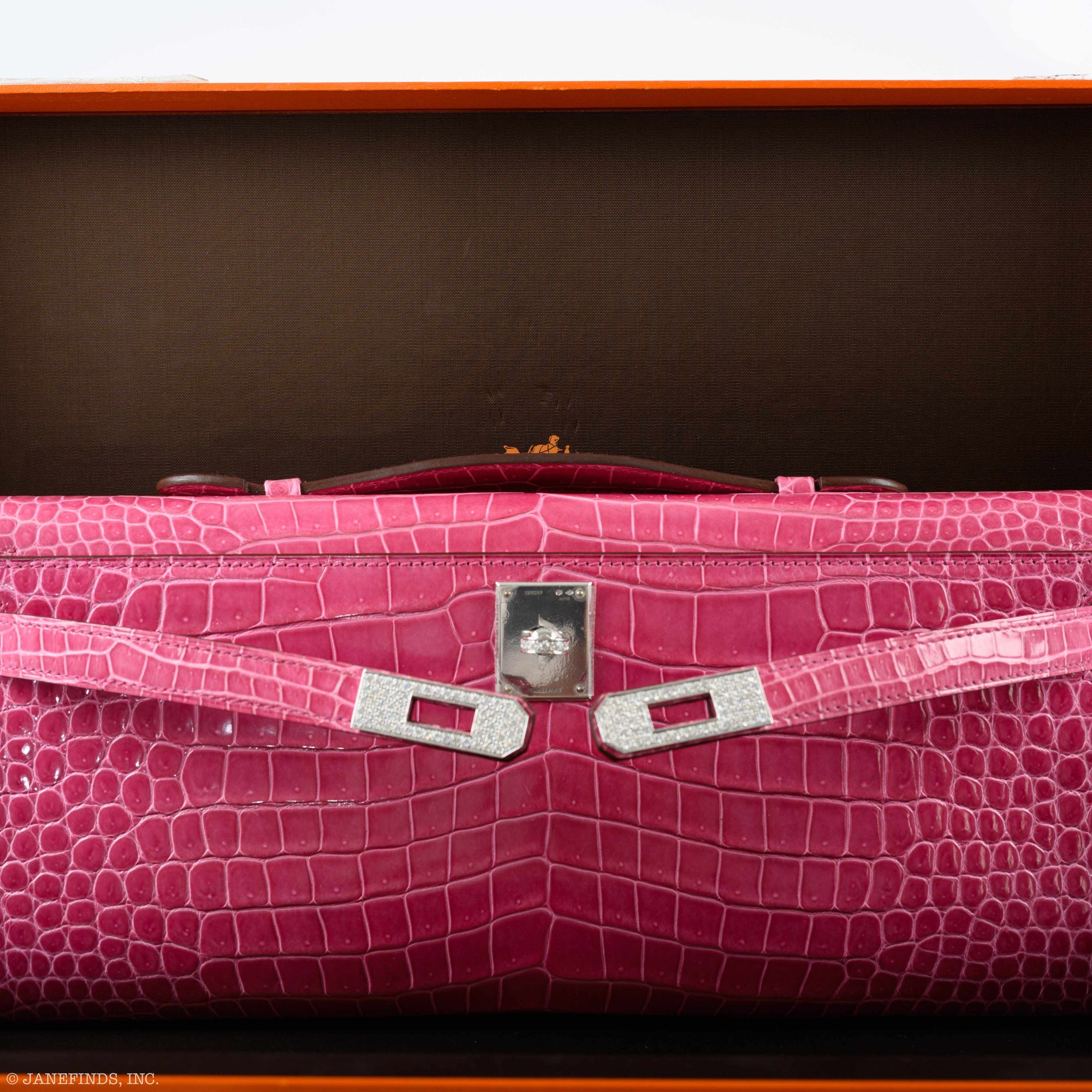 Hermès Kelly Cut Pochette Rose Tyrien Shiny Porosus Crocodile Diamonds & White Gold Hardware