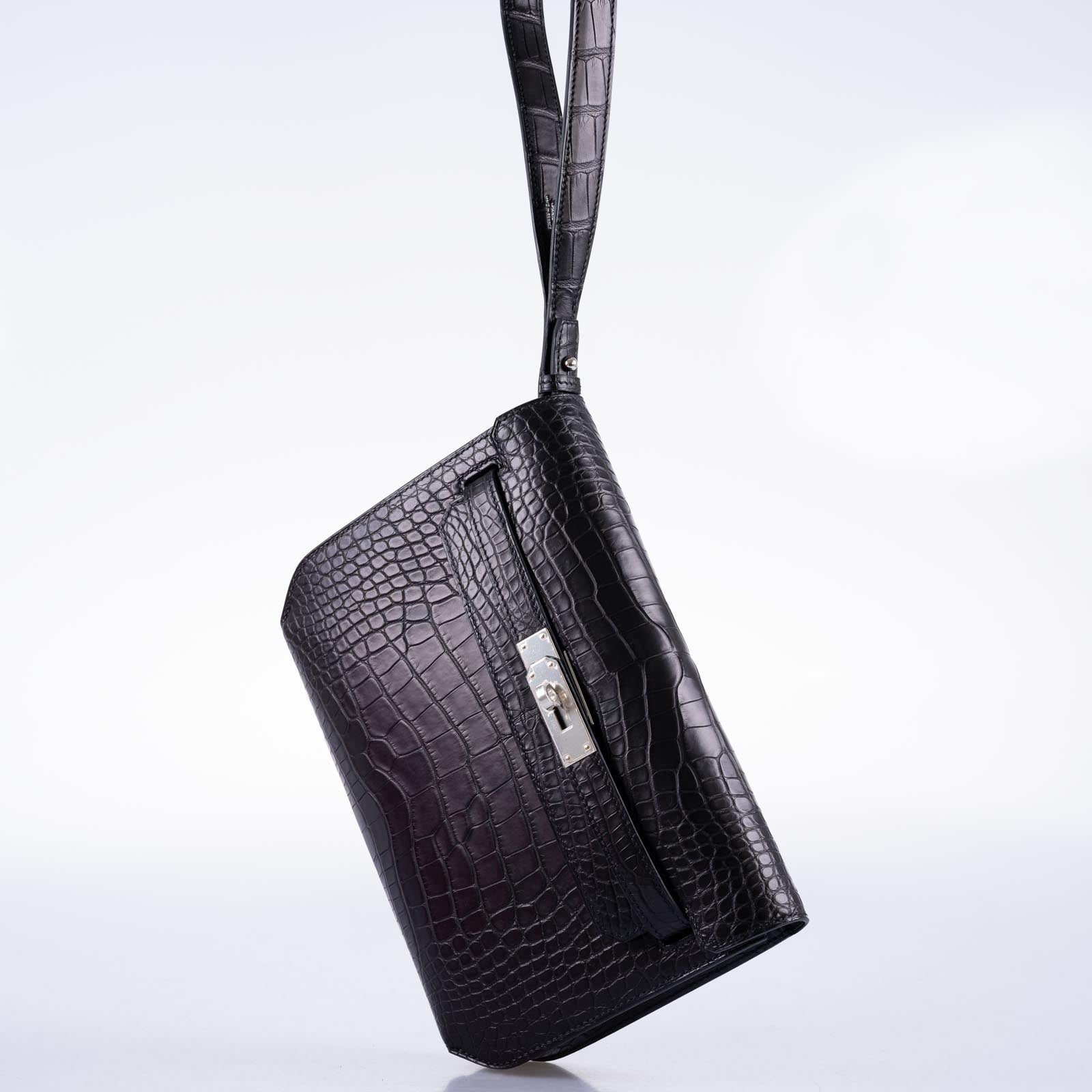 Hermès Kelly Dépêches 25 Pochette Black Matte Alligator Palladium Hardware