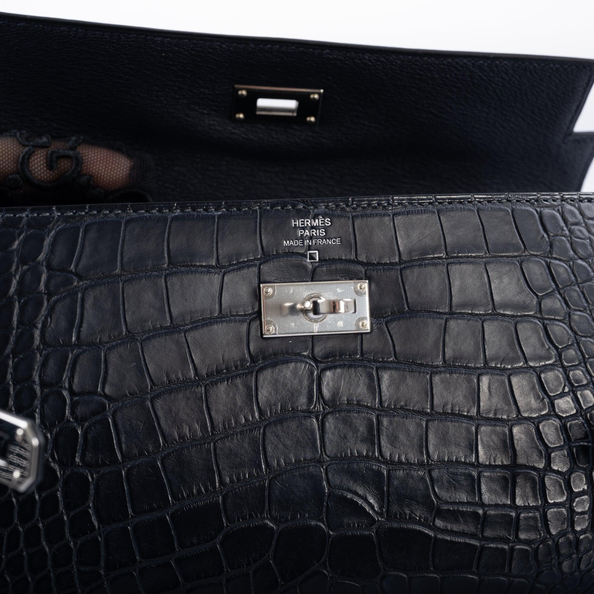 Hermès Kelly Longue Wallet Bleu Marine Matte Alligator Palladium Hardware