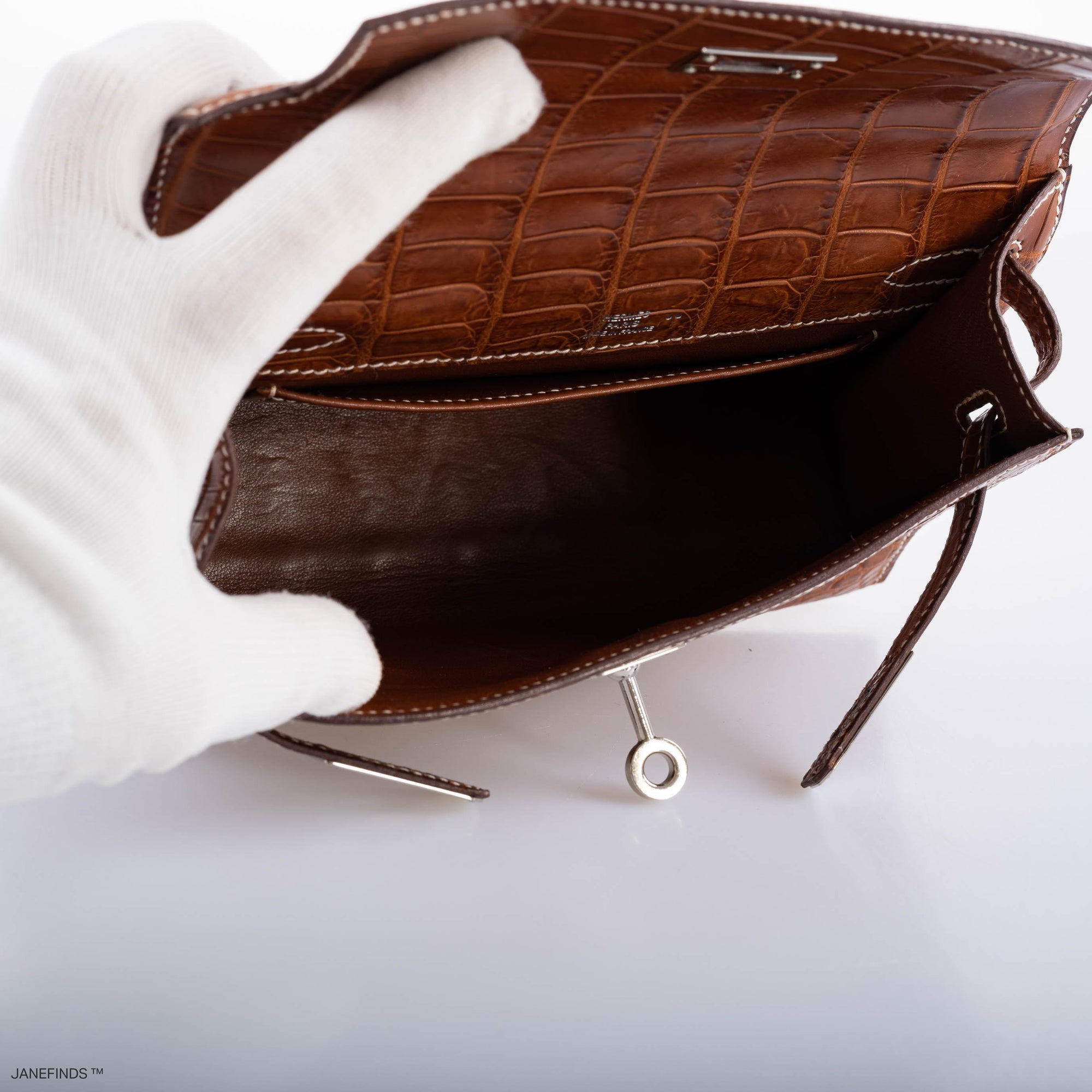 Hermès Kelly Pochette Fauve Nilo Crocodile Palladium Hardware